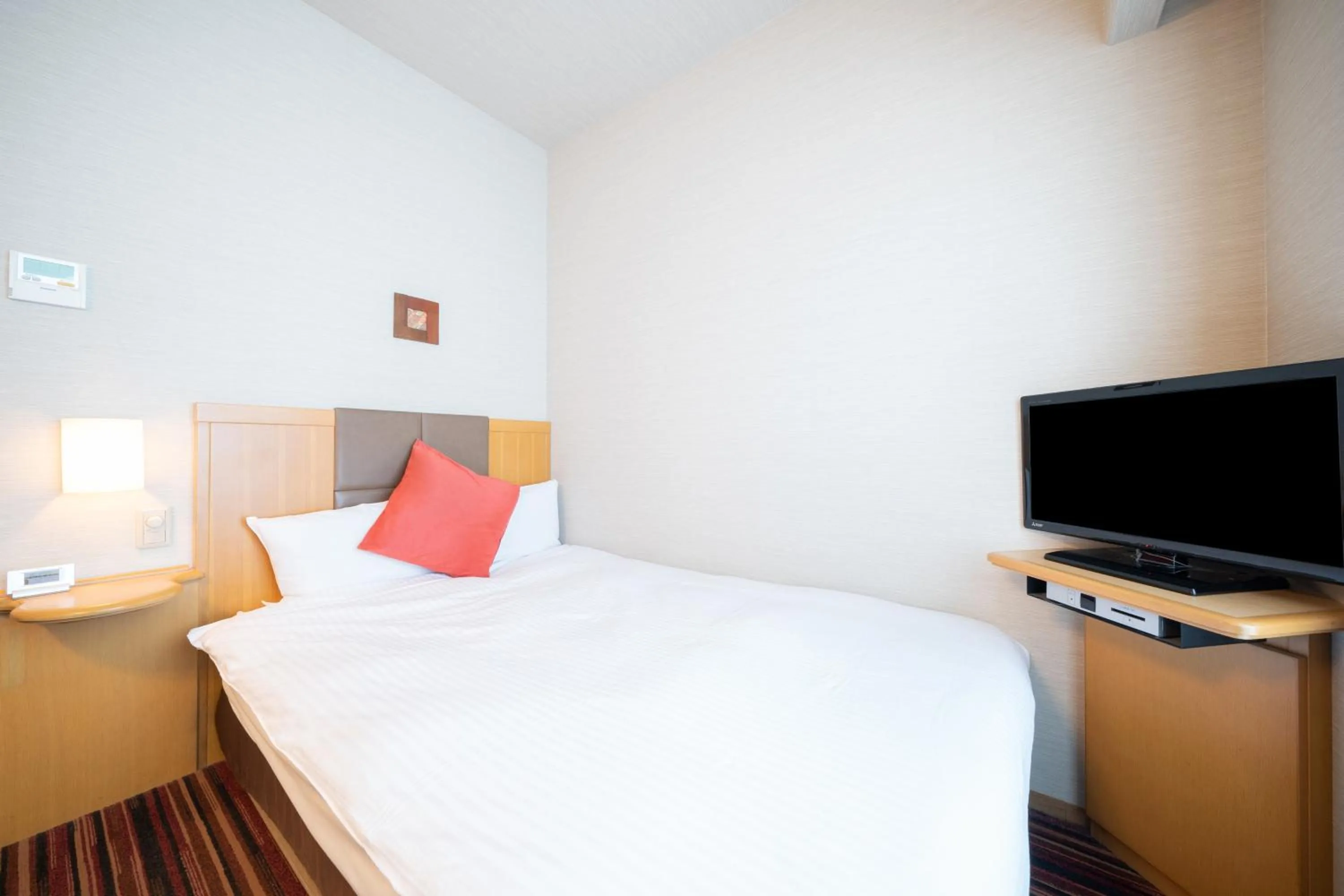 TV/Entertainment Center in Pearl Hotel Yaesu