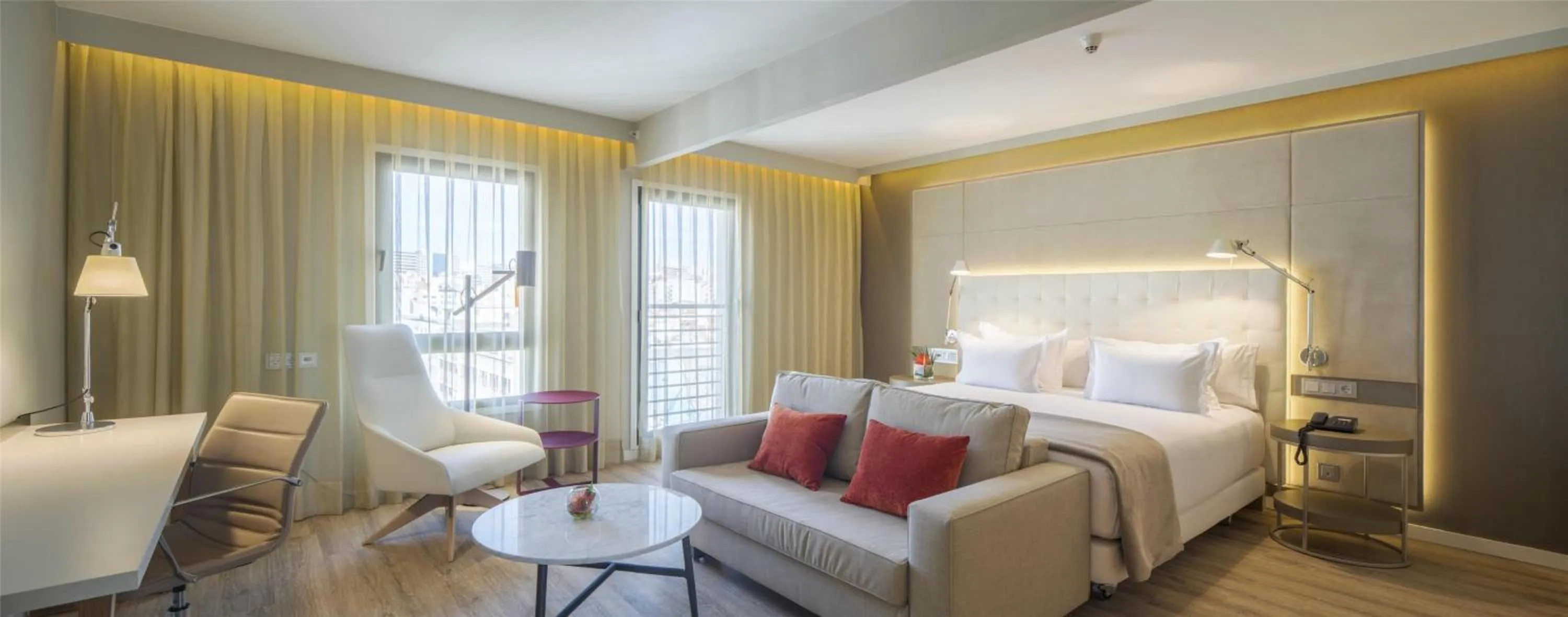 Bedroom, Bed in NH Collection Lisboa Liberdade