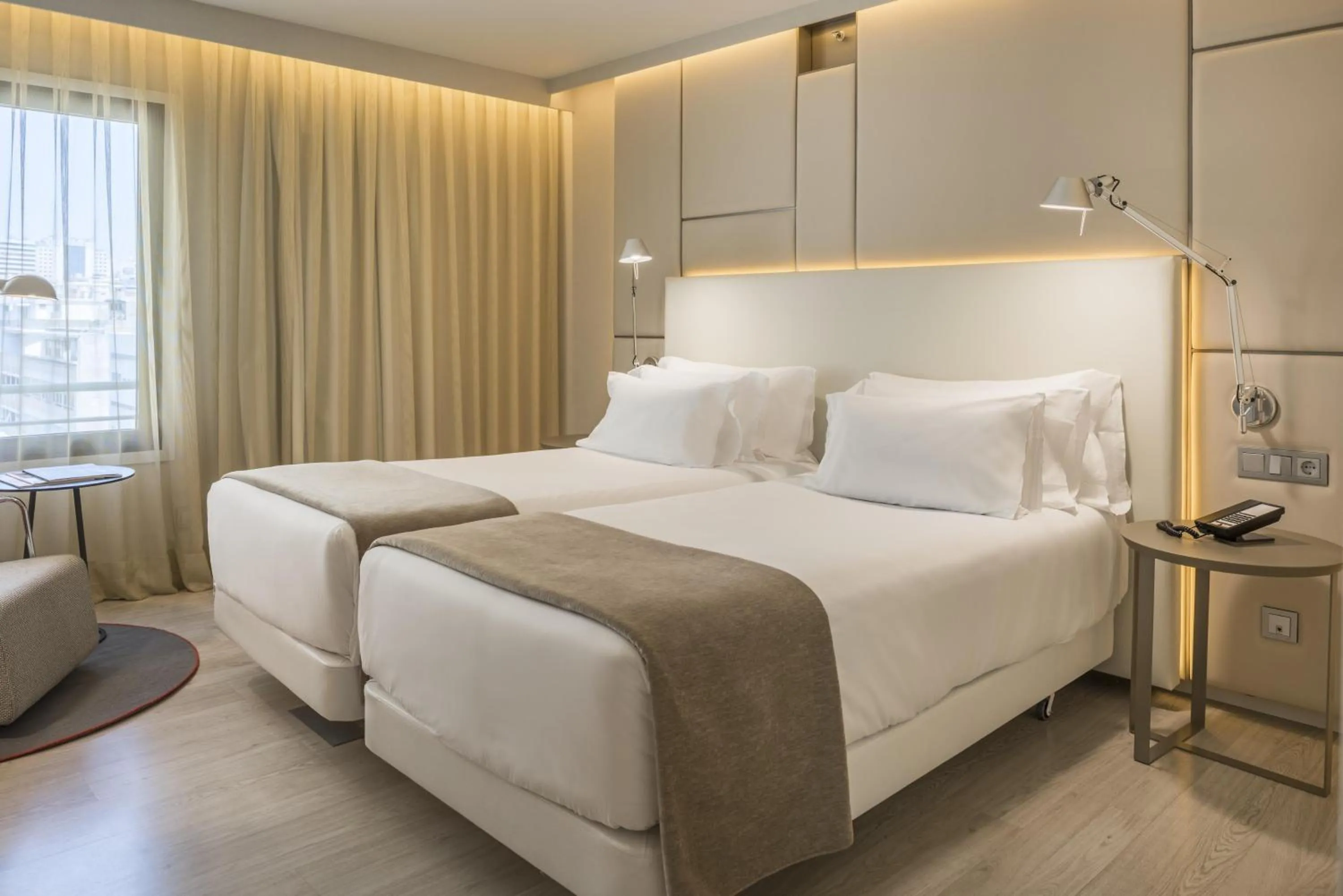 Bedroom, Bed in NH Collection Lisboa Liberdade