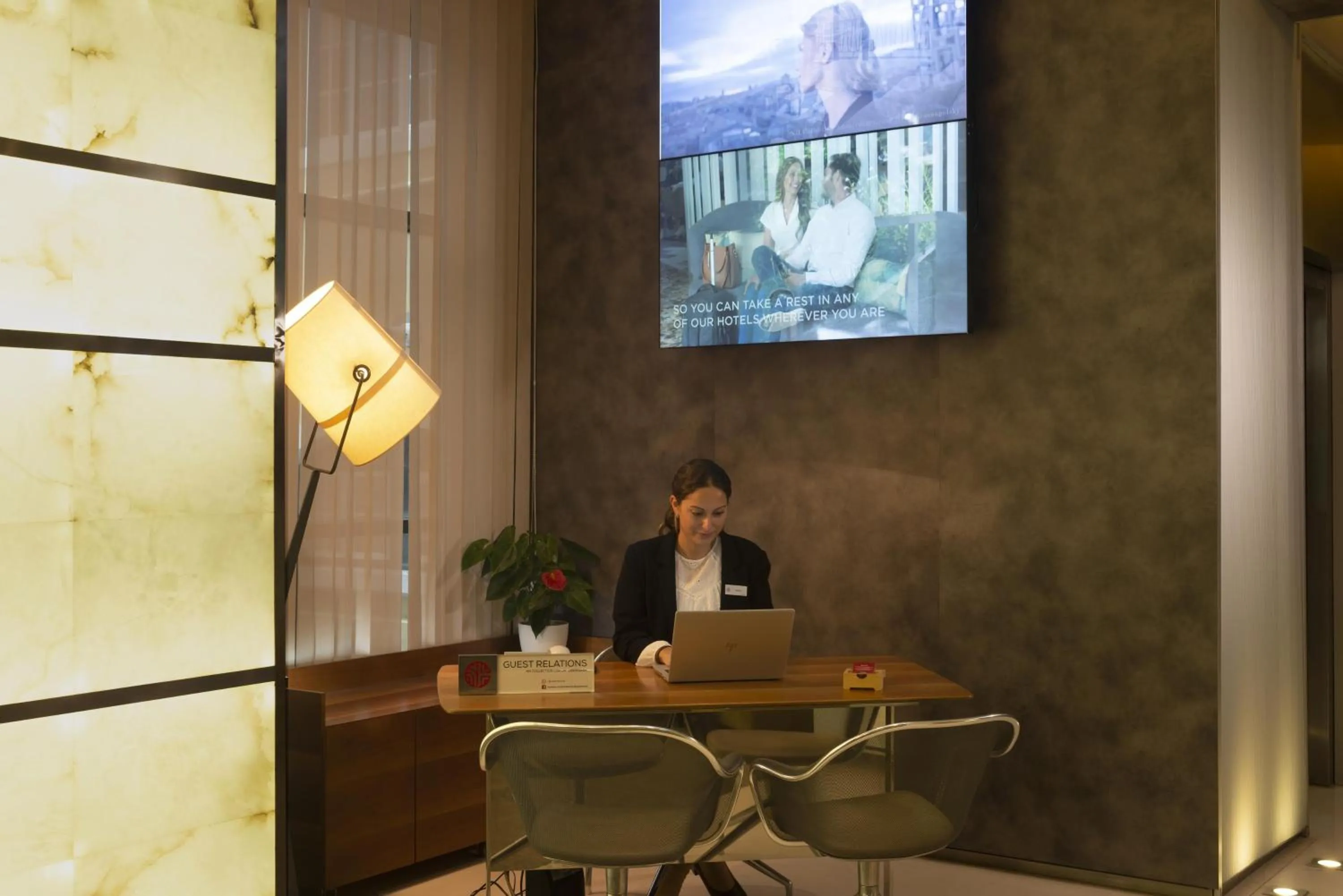 Lobby or reception in NH Collection Lisboa Liberdade