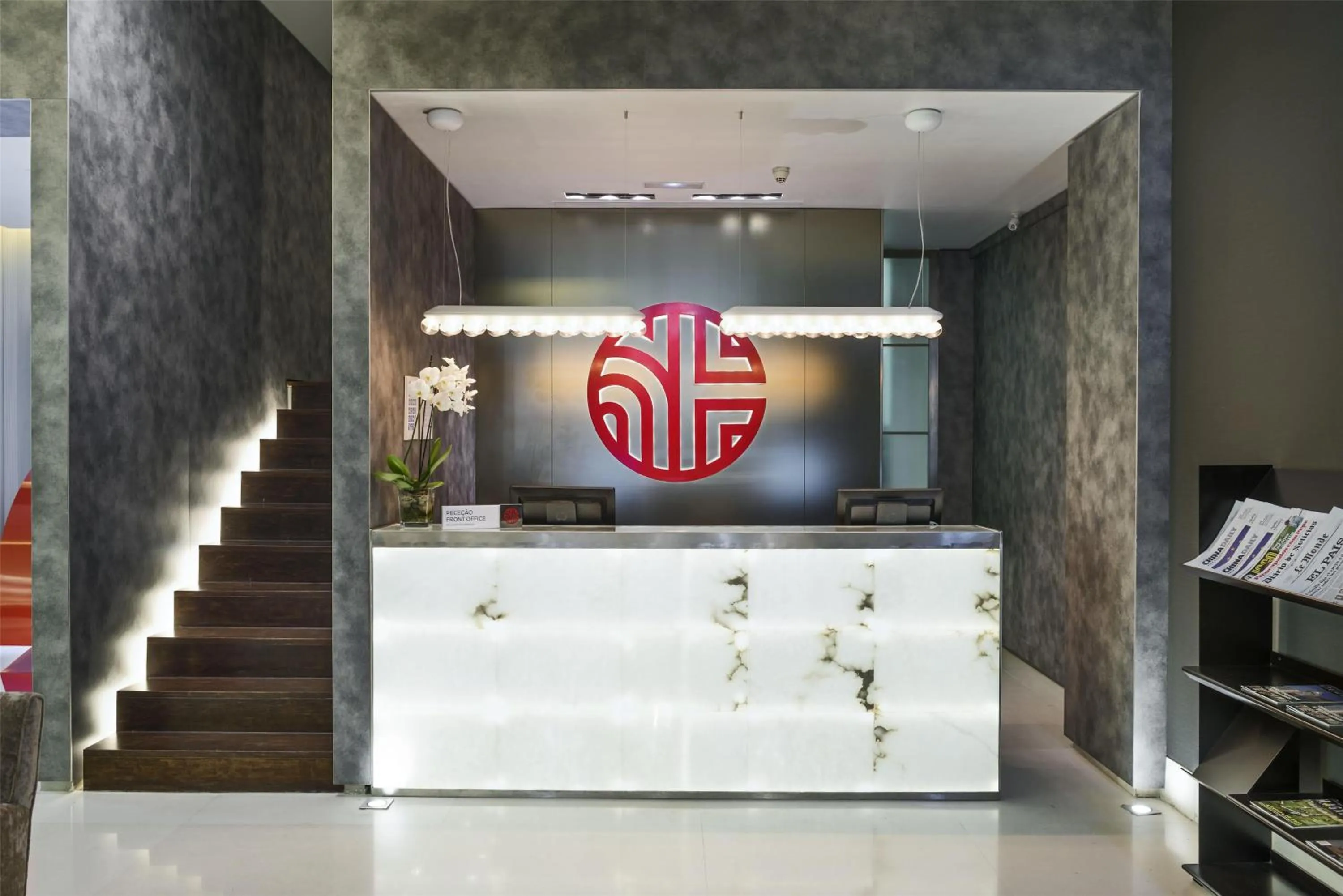 Lobby or reception in NH Collection Lisboa Liberdade