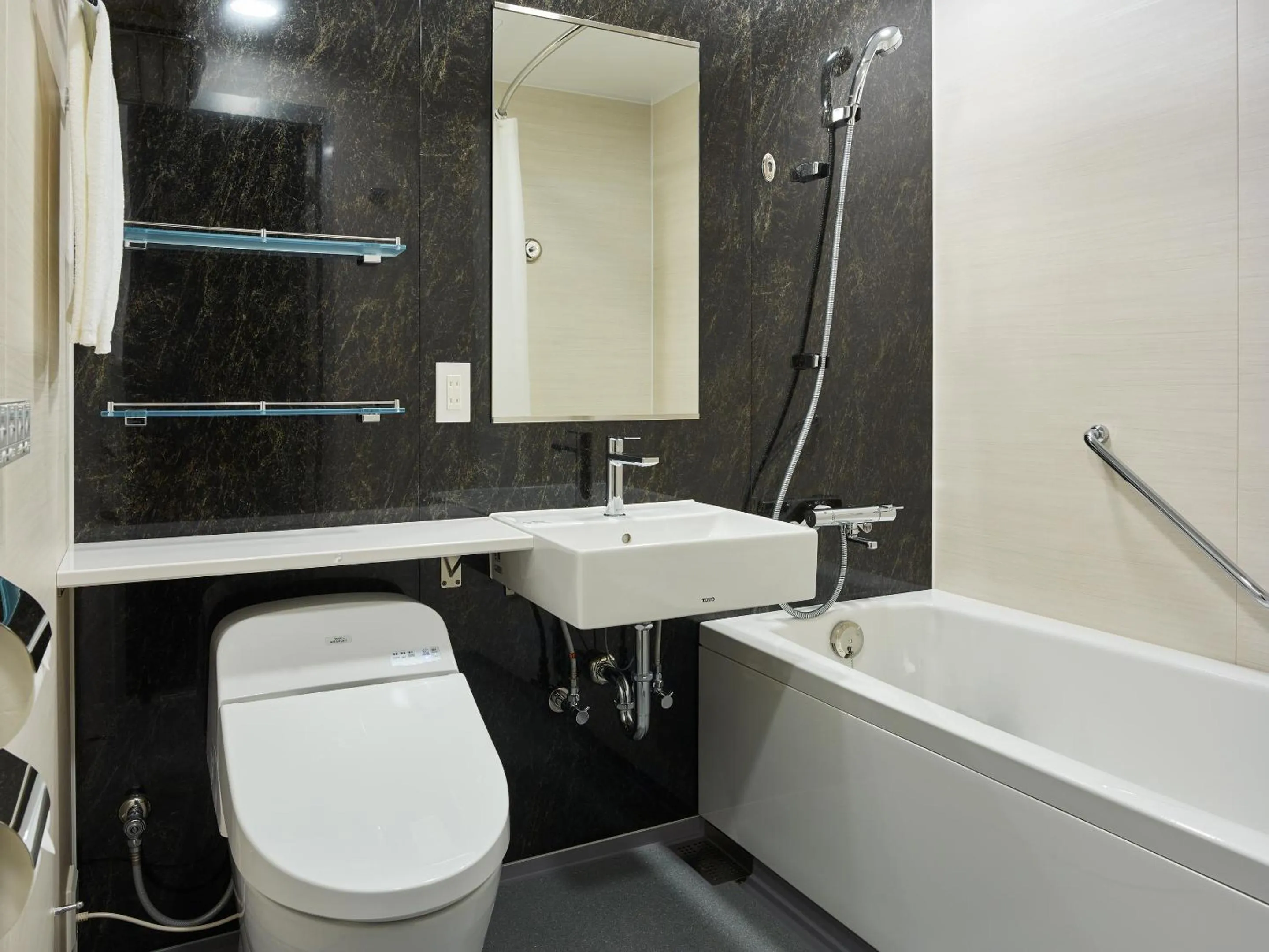 Photo of the whole room in Mitsui Garden Hotel Kanazawa