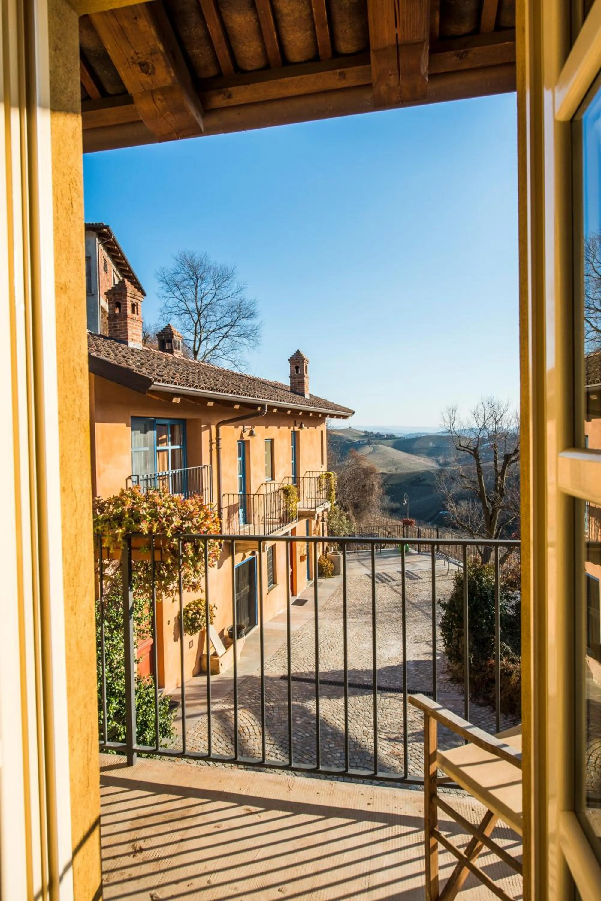 Inner courtyard view in Albergo Ristorante Garibaldi