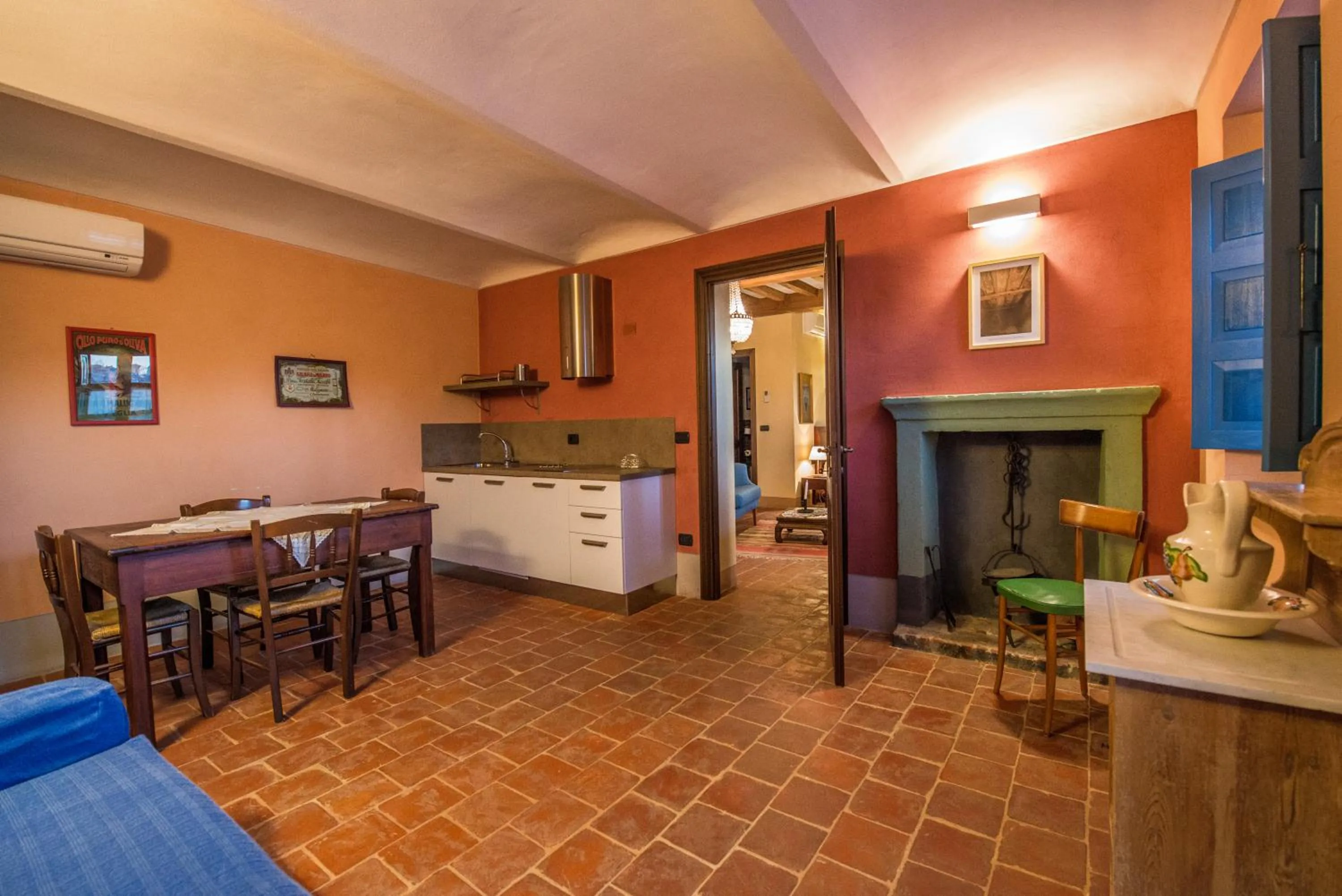 Kitchen or kitchenette in Albergo Ristorante Garibaldi