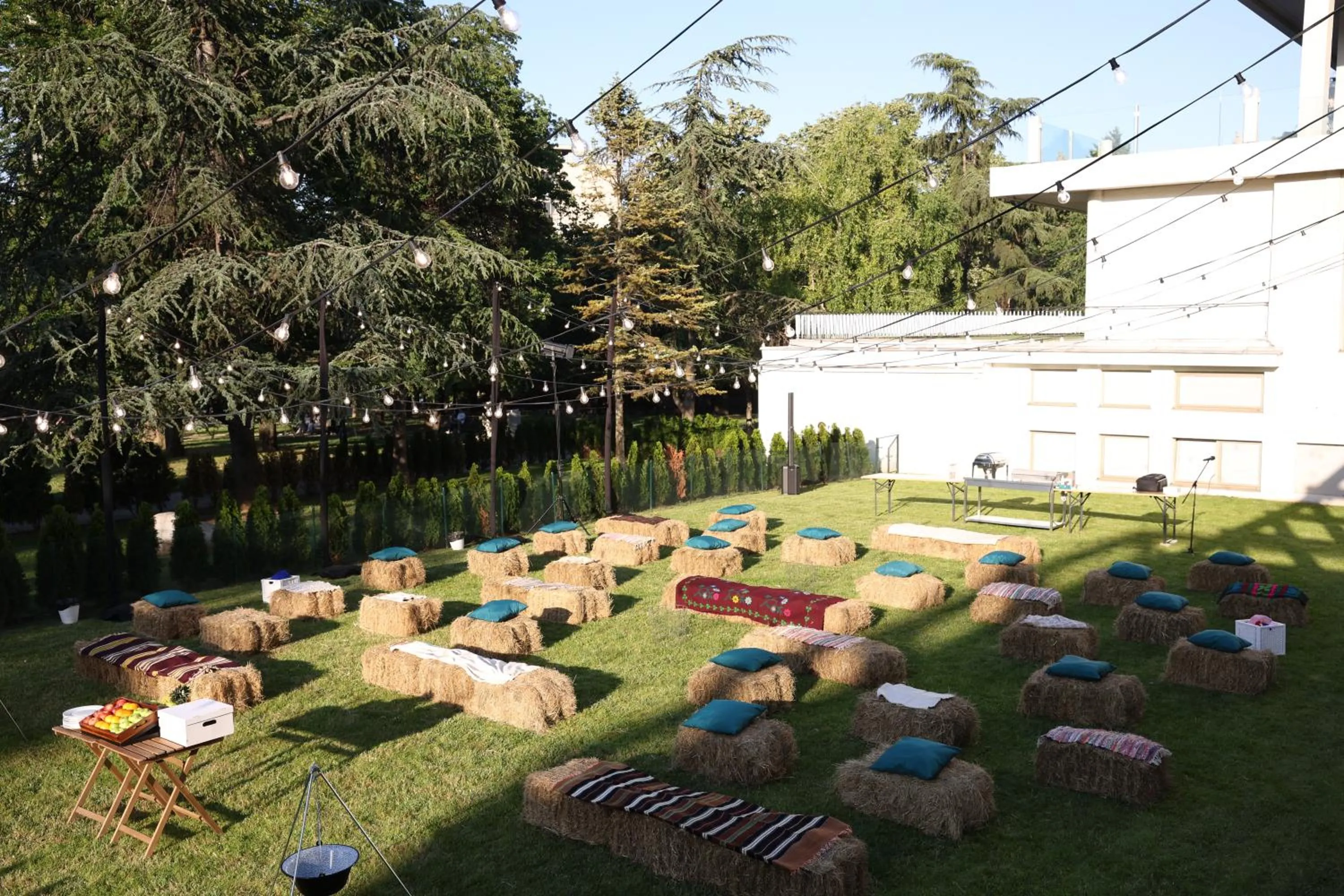 Garden in Metropol Palace, Belgrade