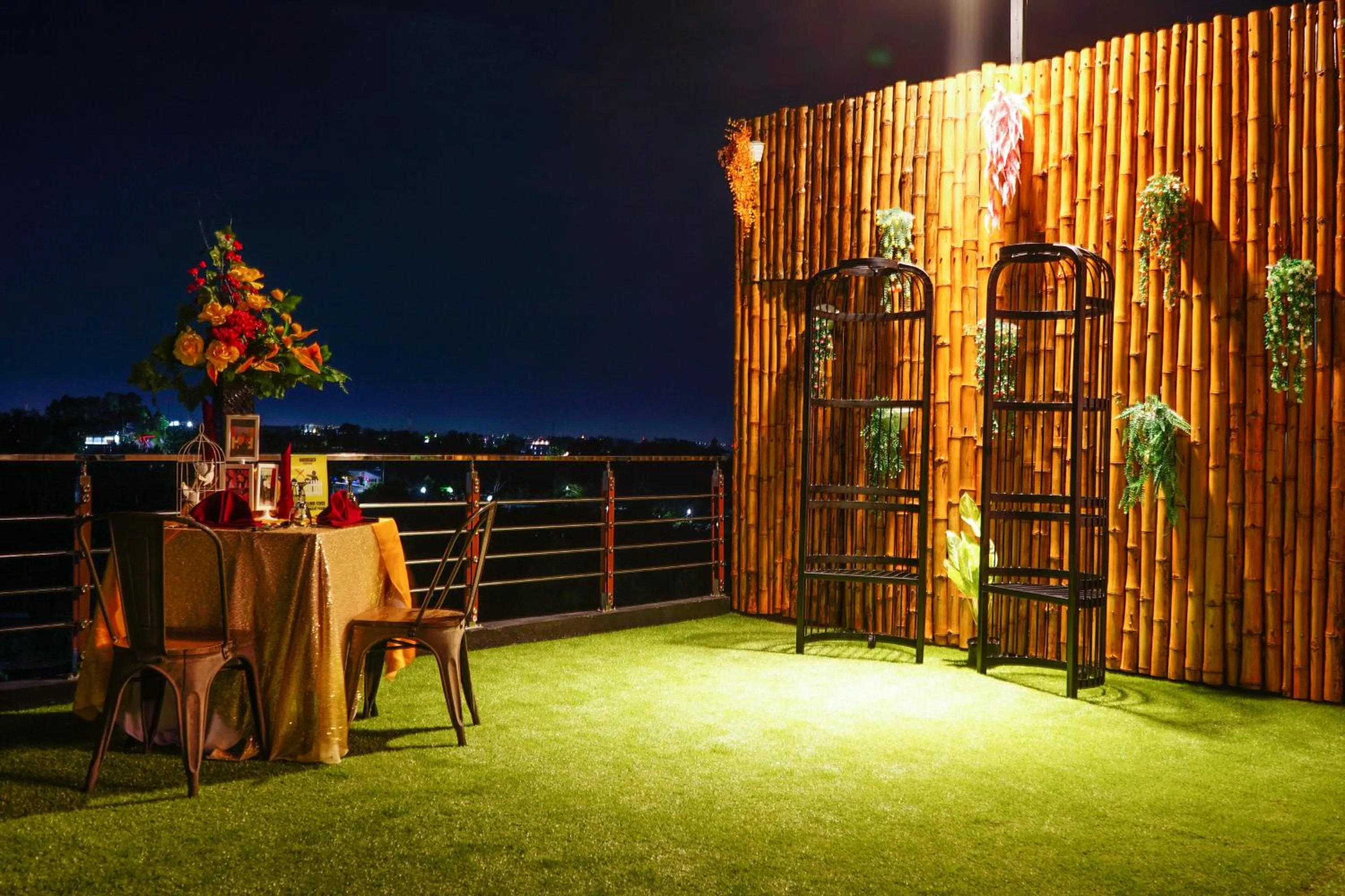Dining area in MaxOneHotels @Balikpapan