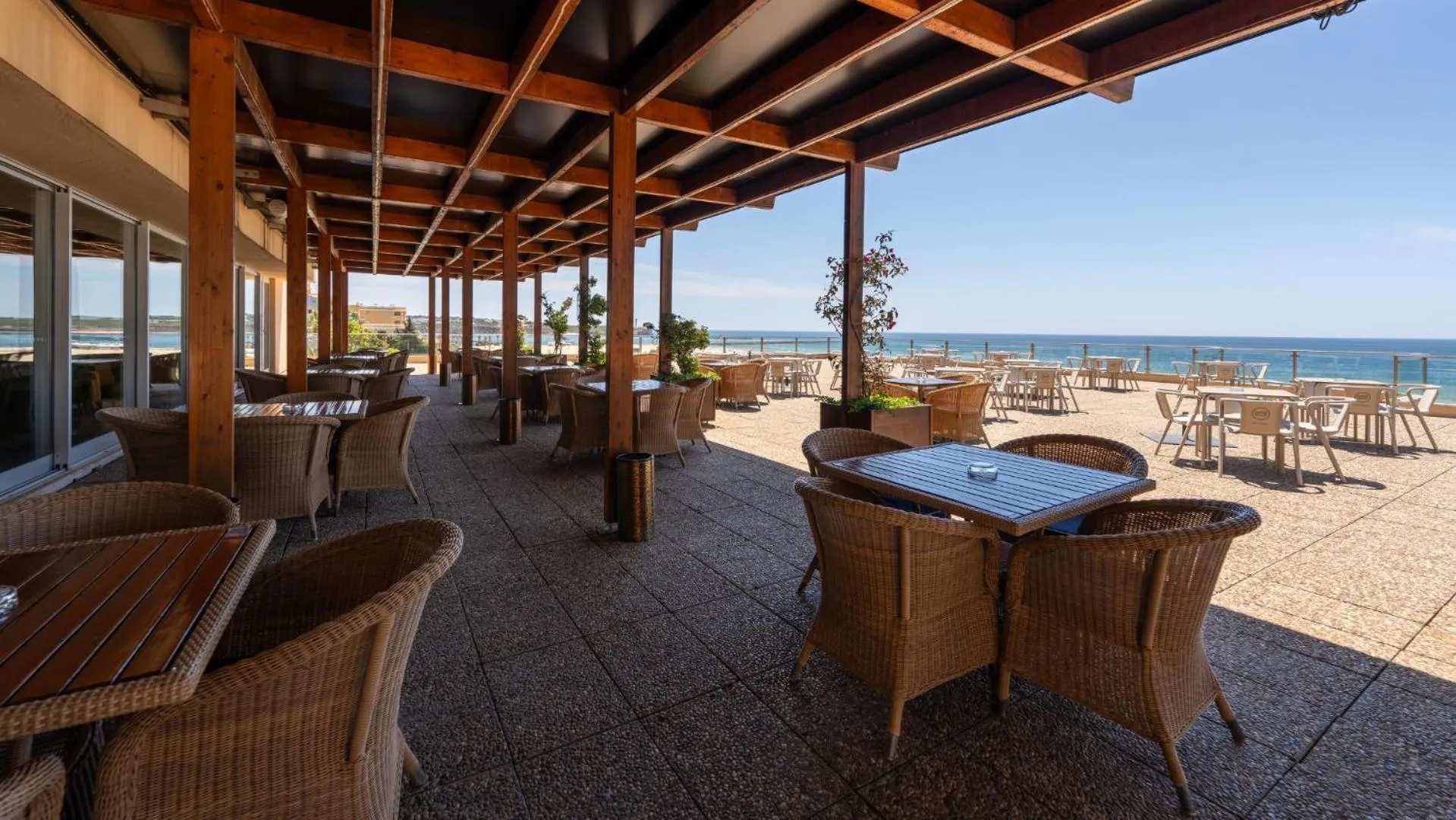 Lounge or bar in Algarve Casino Hotel