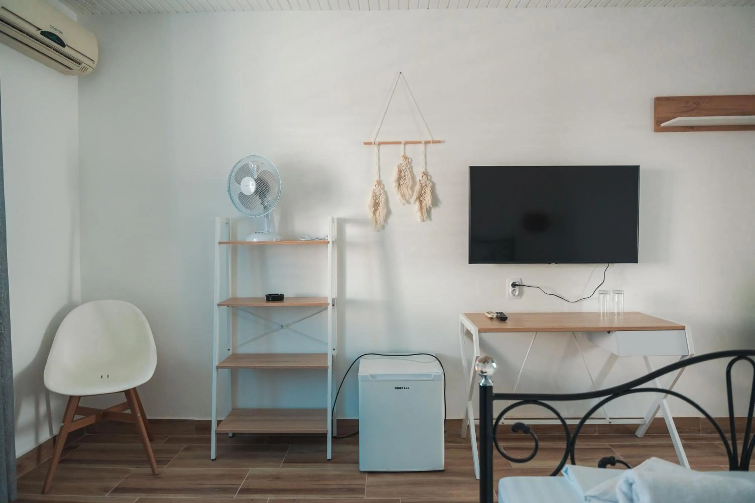 TV and multimedia in FKK Ada Bojana