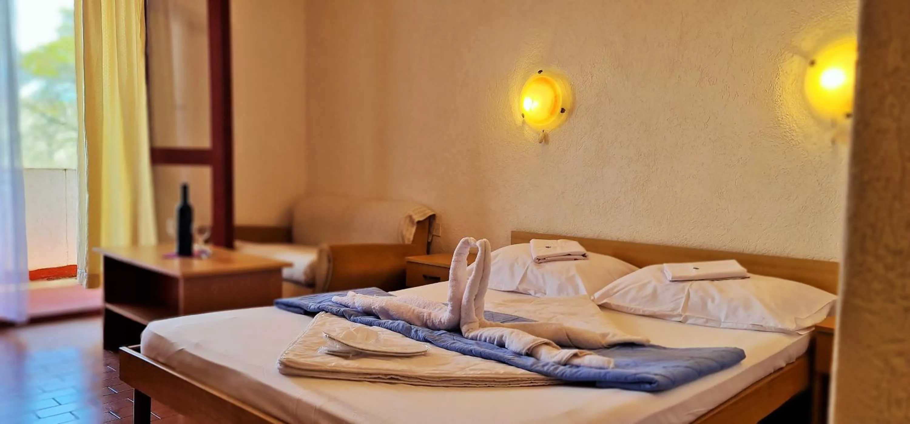 Bed in FKK Ada Bojana