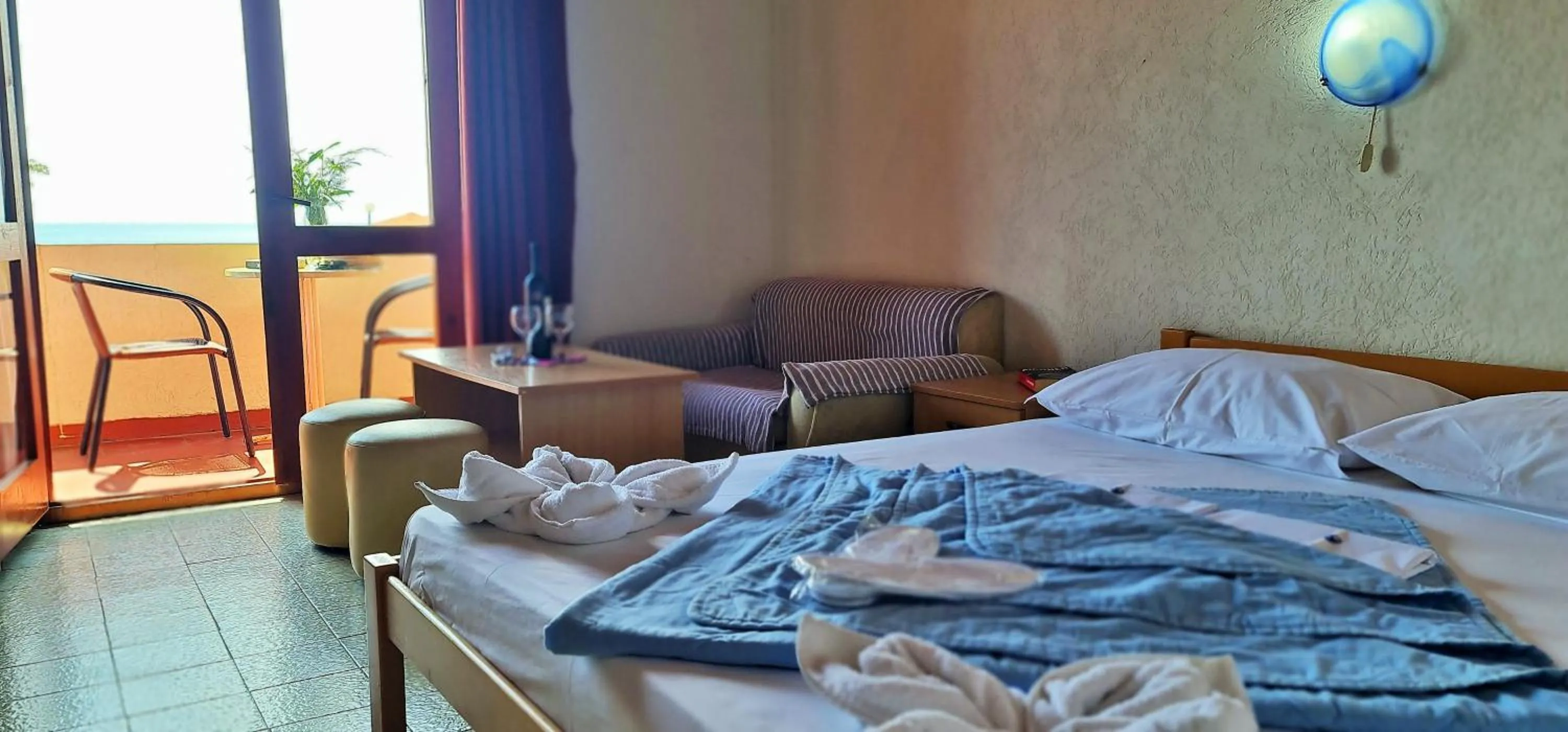 Bed in FKK Ada Bojana