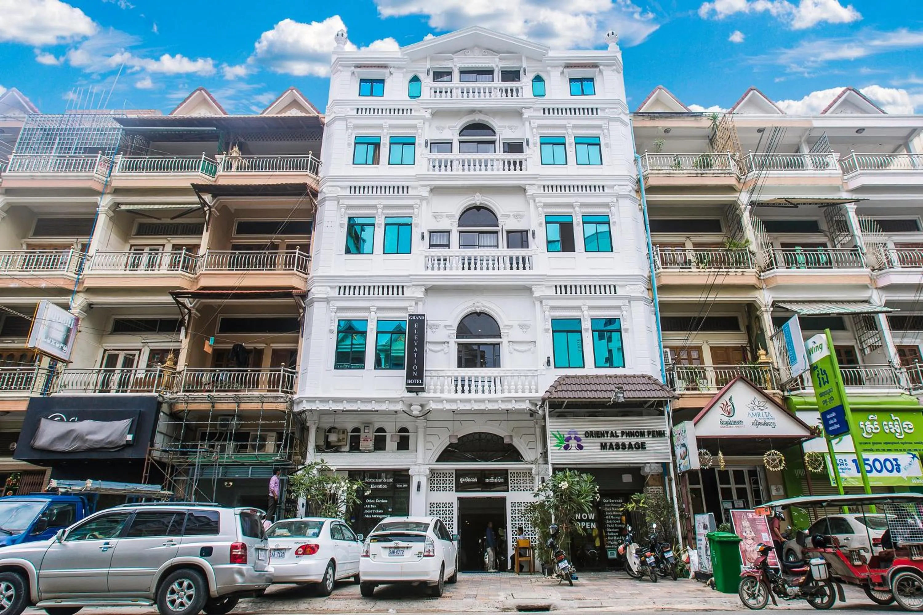 Property building in Grand Elevation Hotel