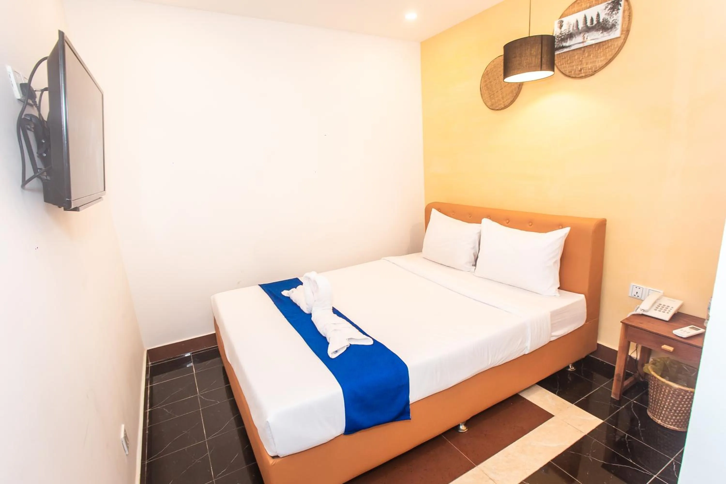 Bedroom, Bed in Grand Elevation Hotel