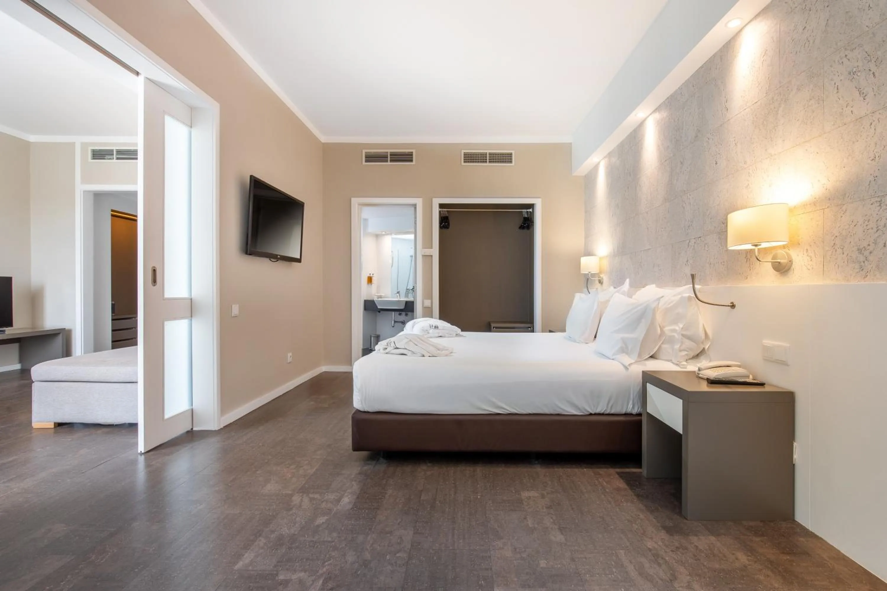 Bedroom, Bed in AP Eva Senses