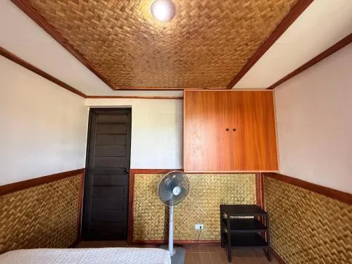 Victordelia Hilltop Hostel