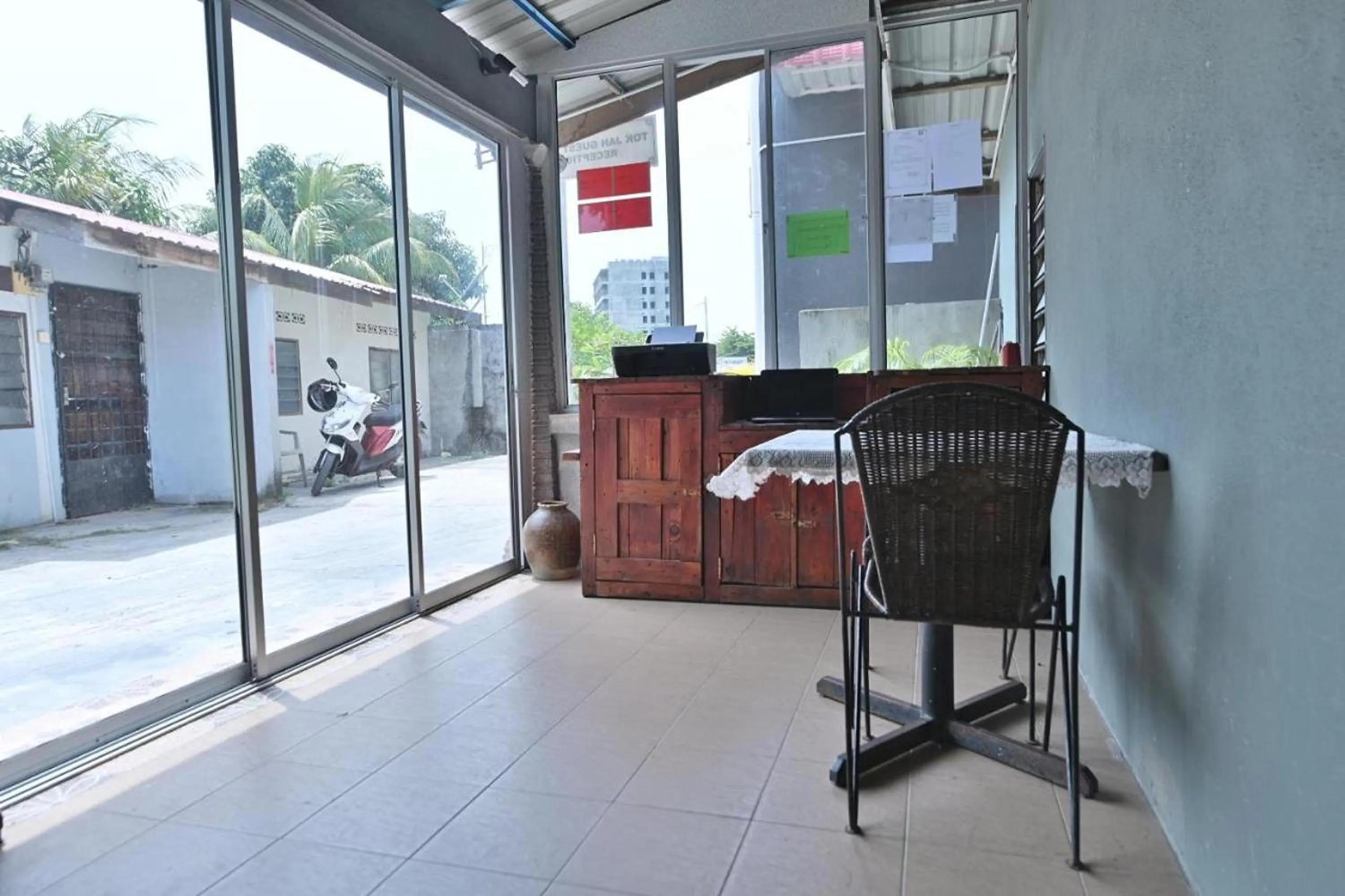 Lobby or reception in Langkawi Tok Jah Guest House Pantai Cenang