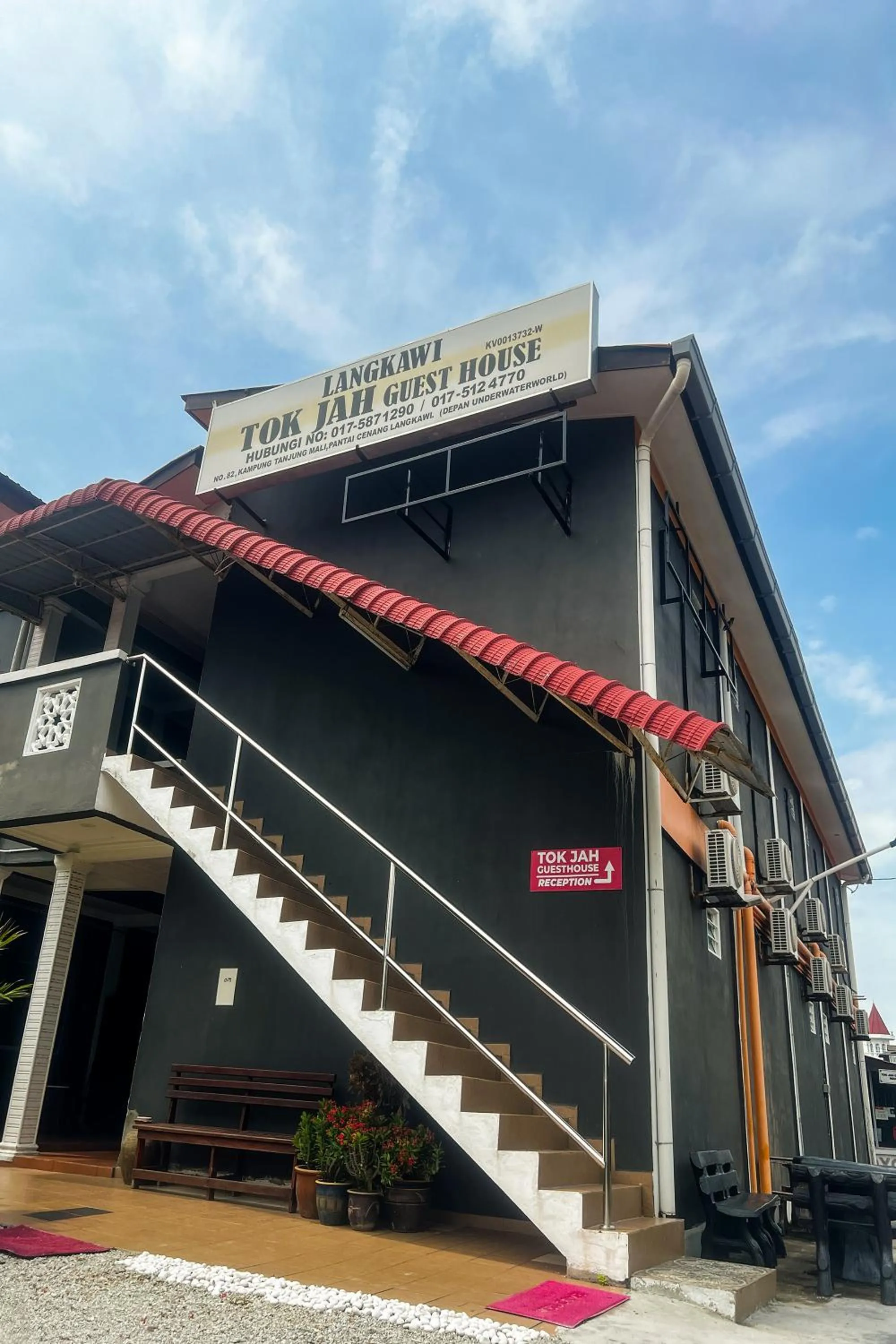 Property building in Langkawi Tok Jah Guest House Pantai Cenang