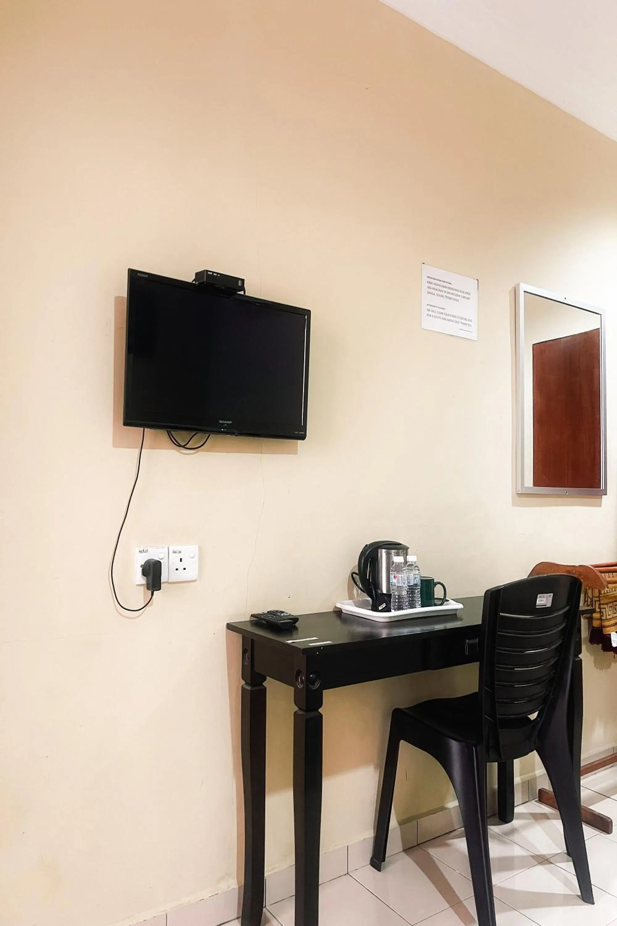 TV and multimedia in Langkawi Tok Jah Guest House Pantai Cenang