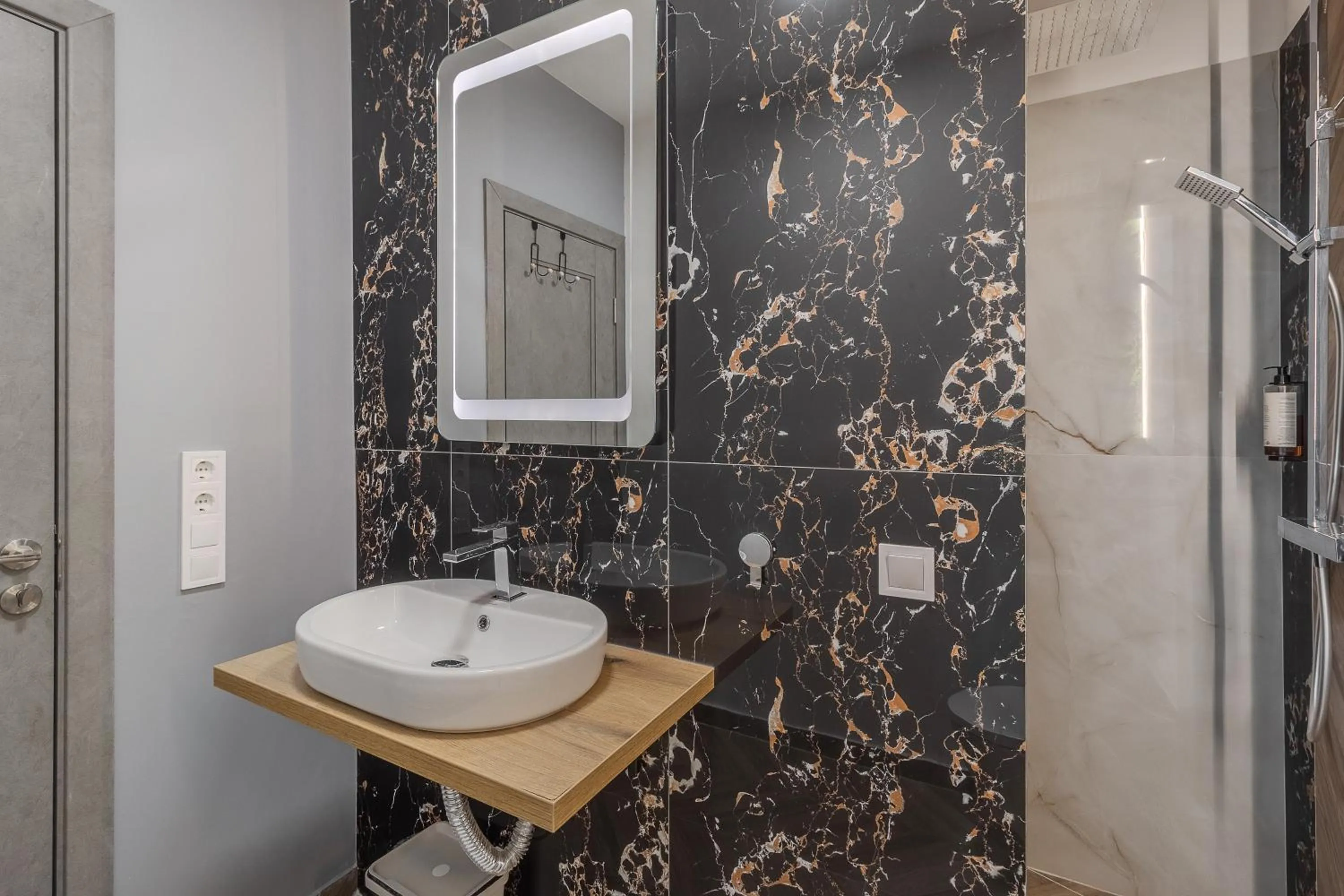 Shower in Aparthotel Aria Boutique