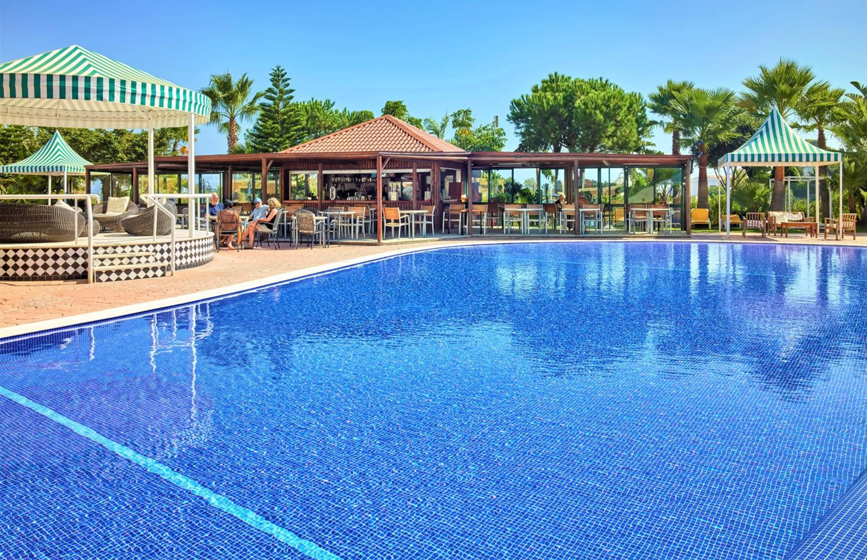 Restaurant/places to eat in Hotel Baia Grande