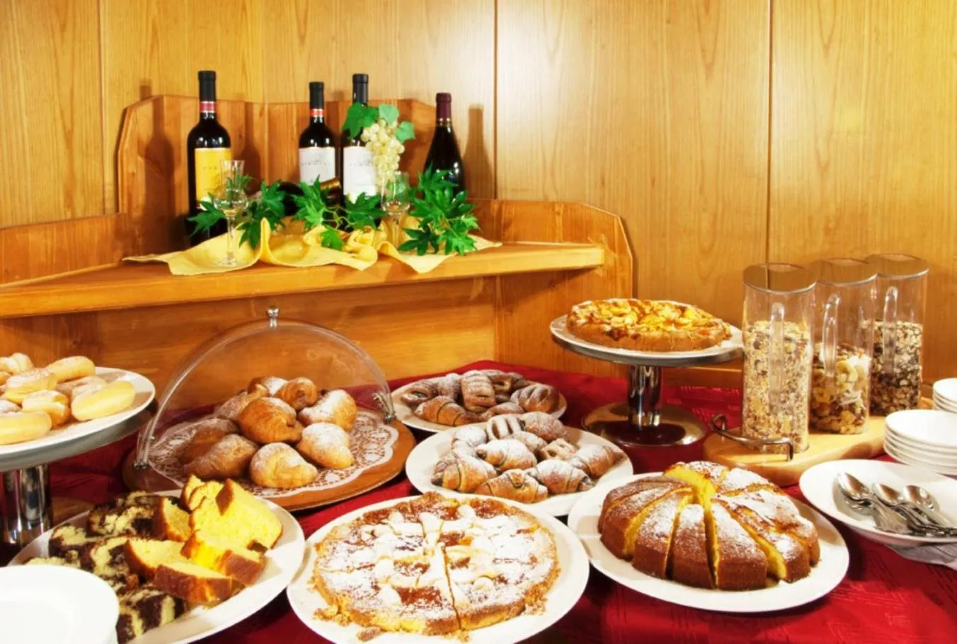 Buffet breakfast in Hotel Michela