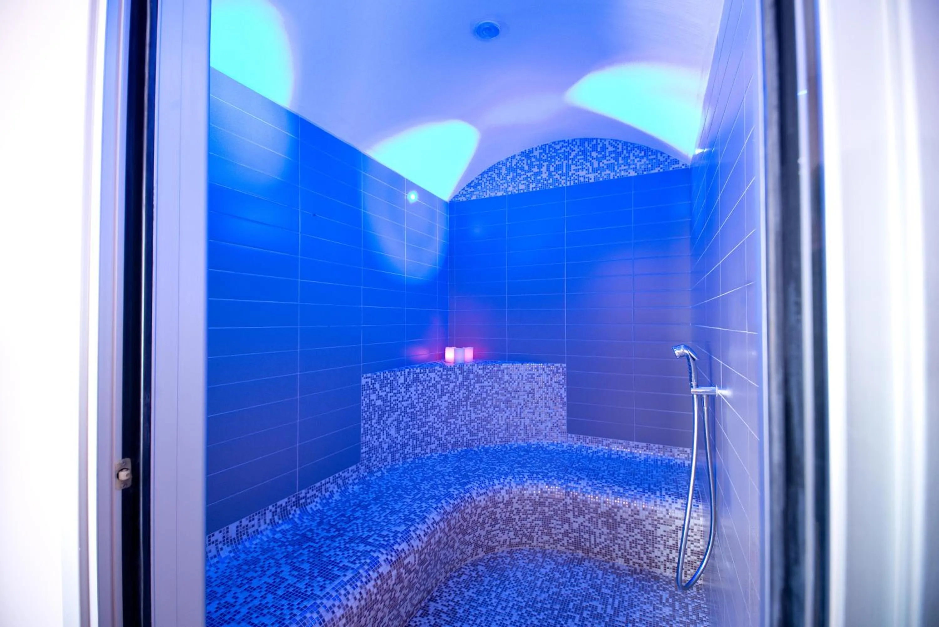Steam room in Hotel Michela