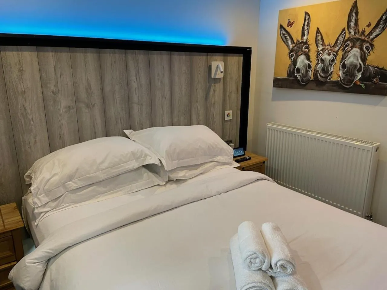 Bedroom, Bed in TheWaterfrontLodges