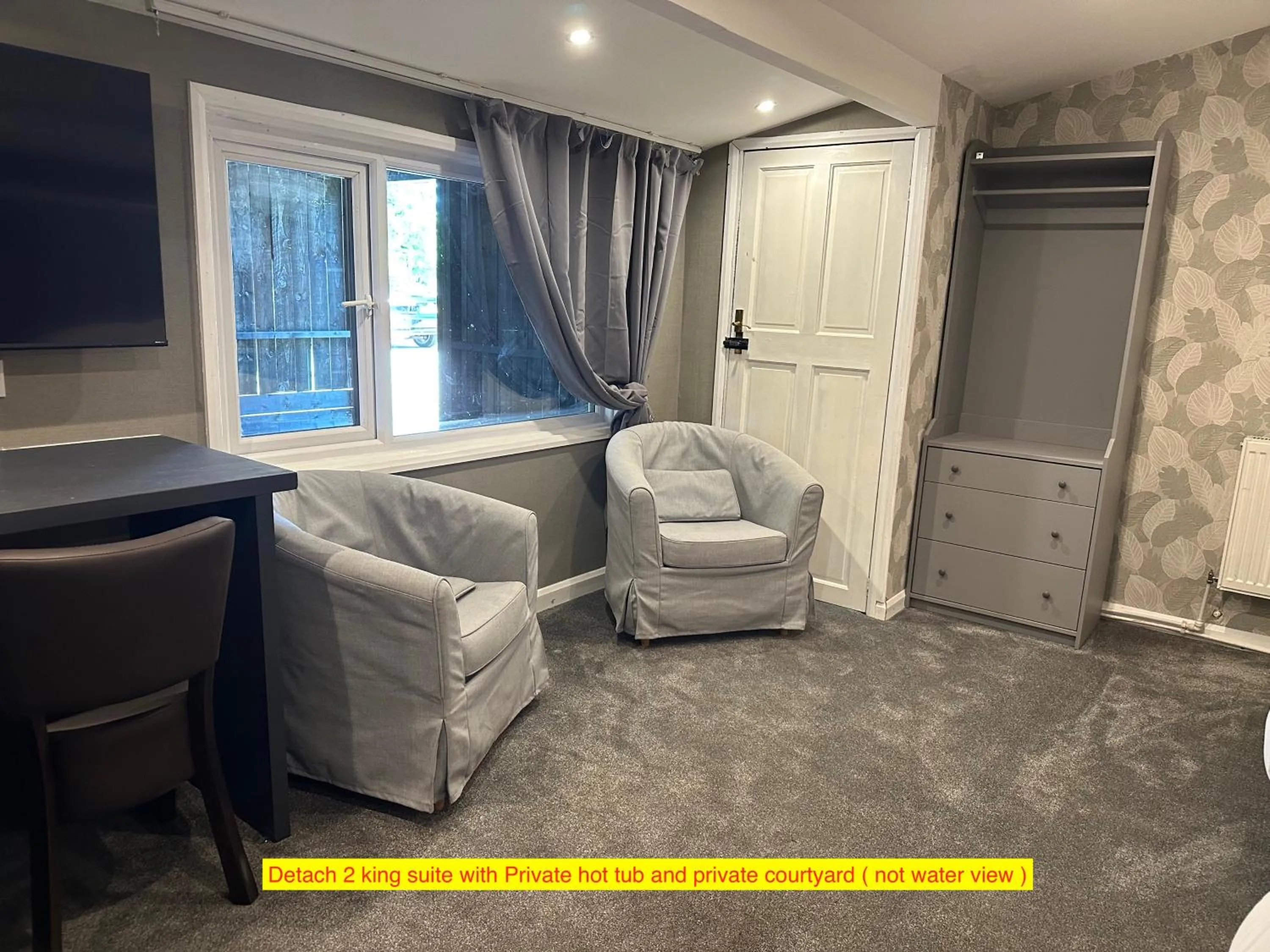 Living room in TheWaterfrontLodges