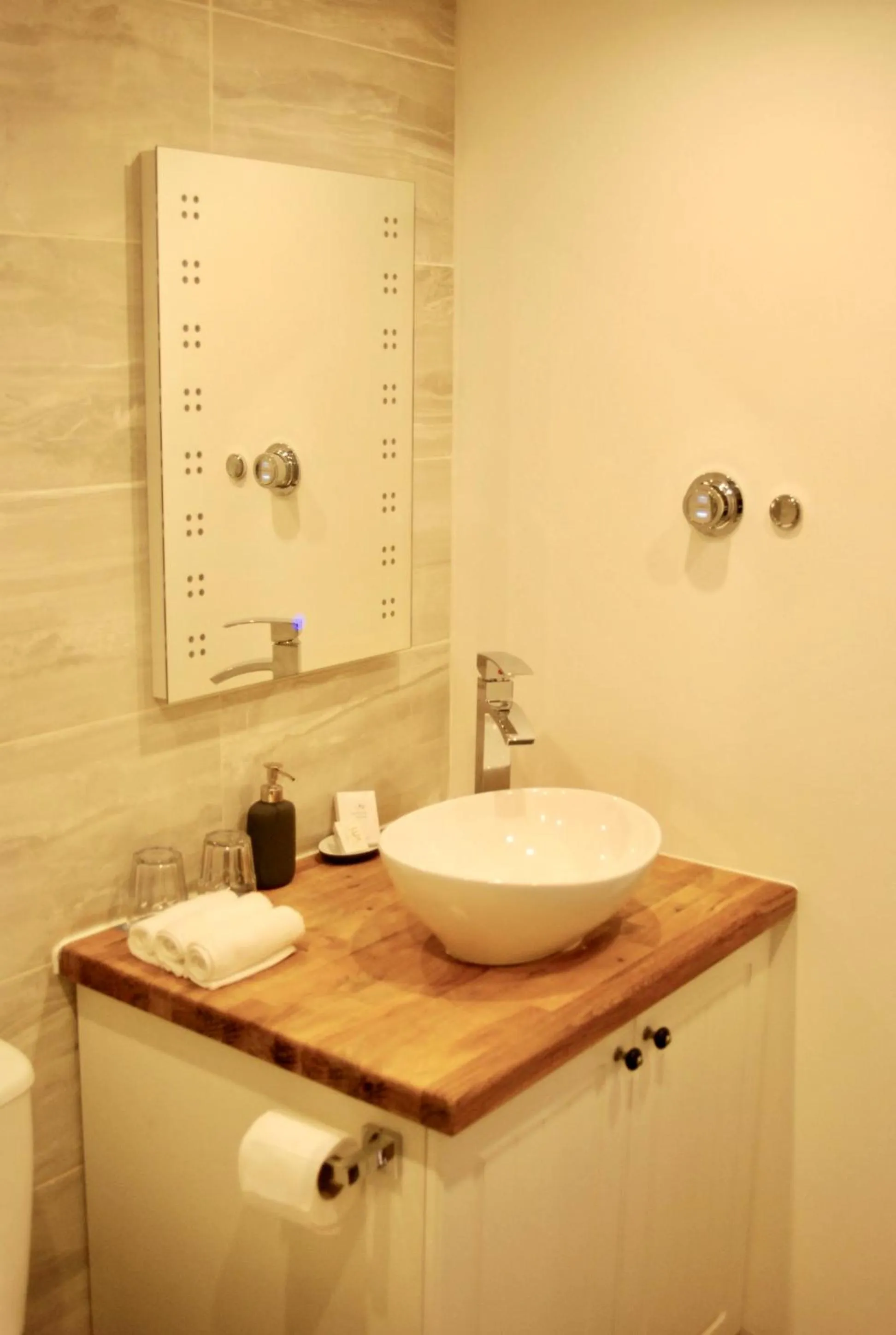 Shower in TheWaterfrontLodges