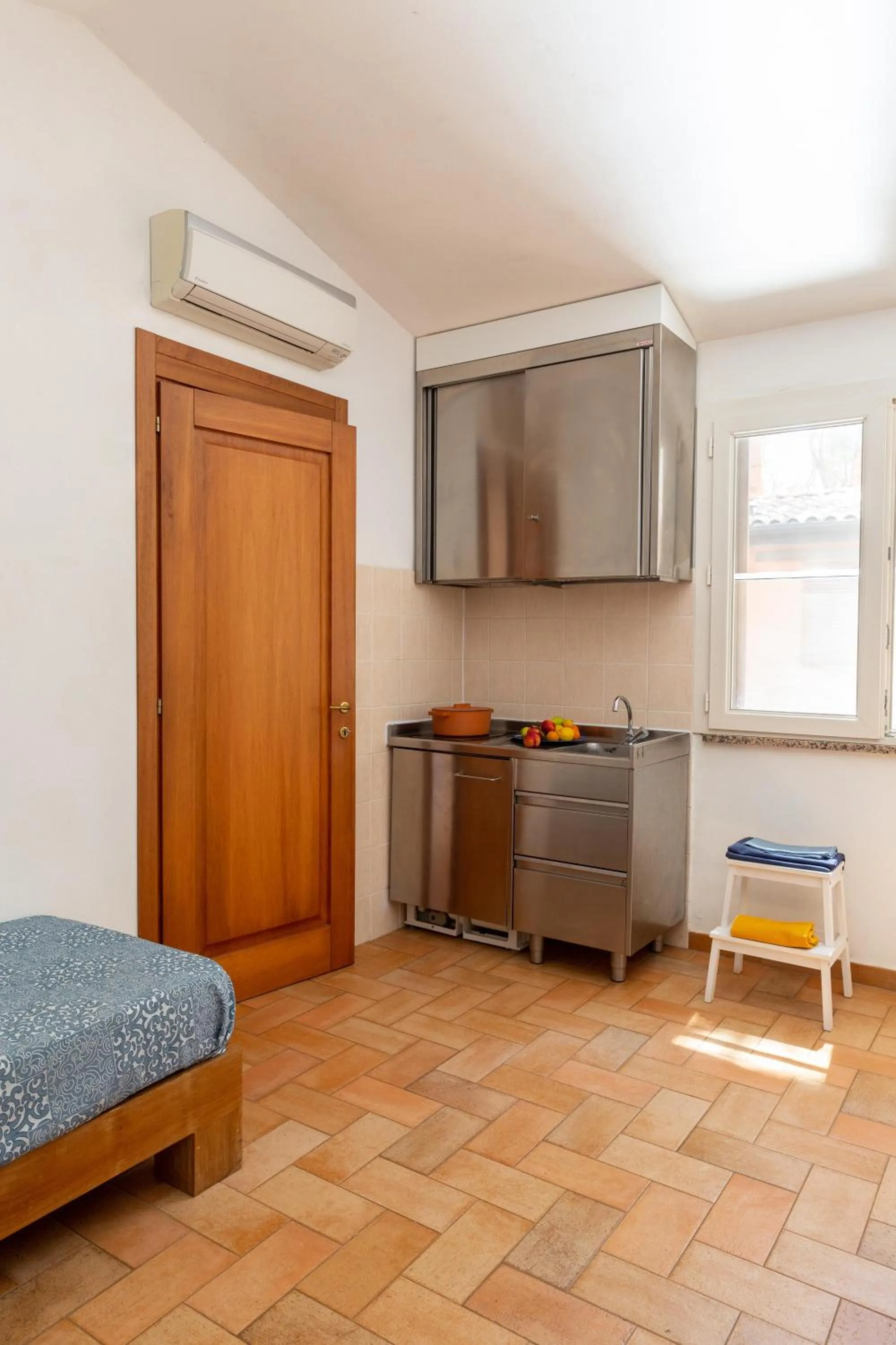 Photo of the whole room in Gitavillage Talamone