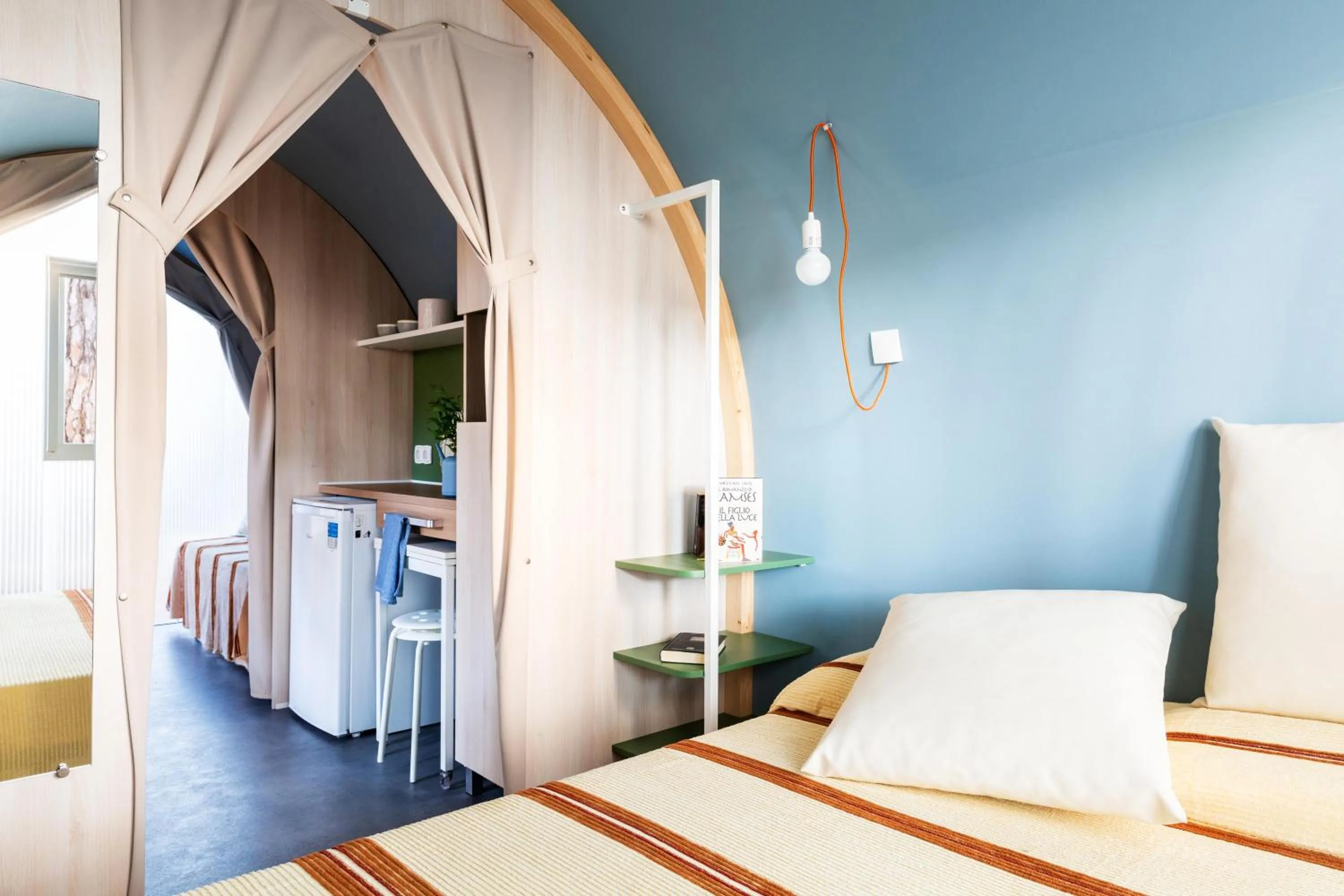 Photo of the whole room, Bed in Gitavillage Talamone