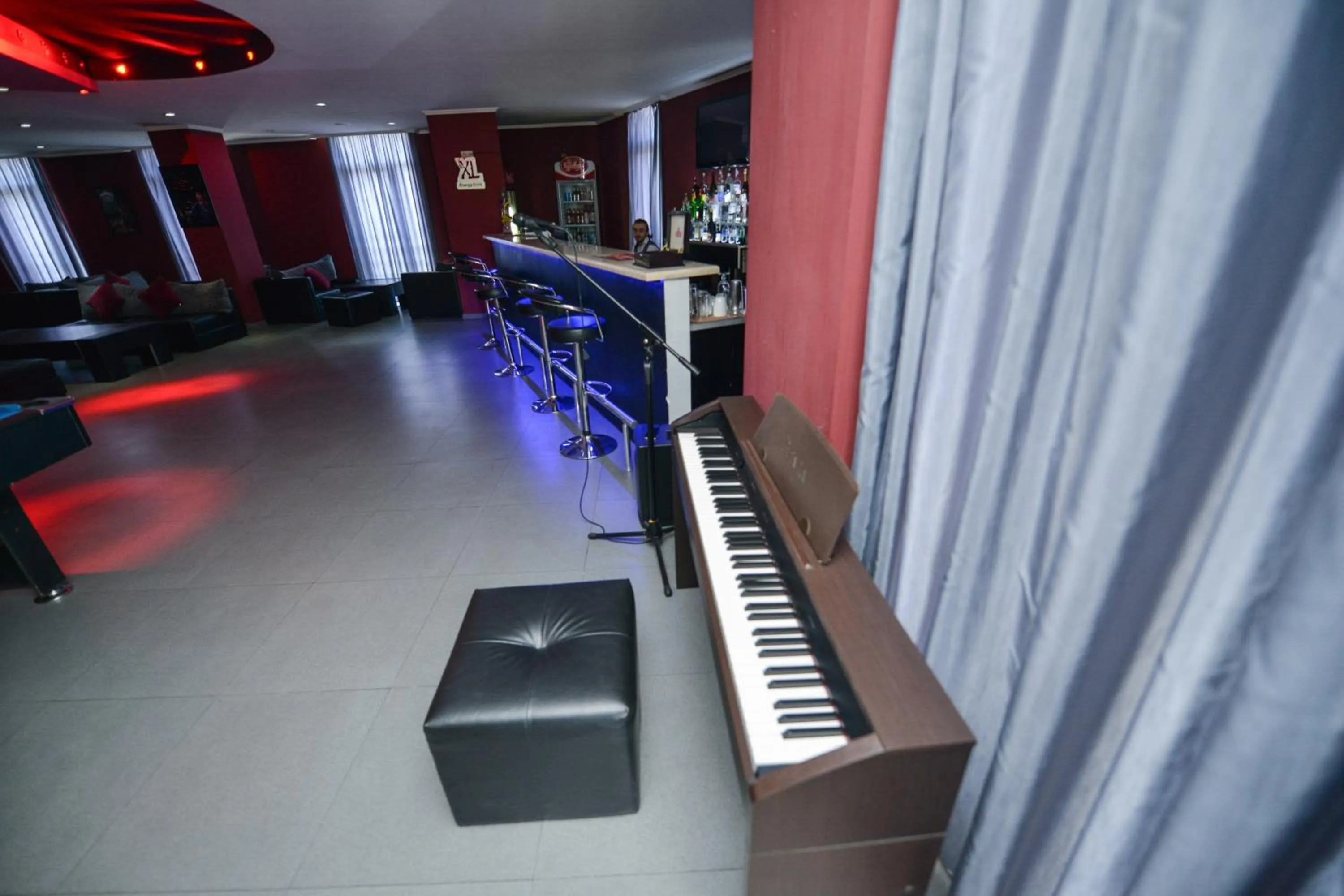 Karaoke in Hotel Shine Palace