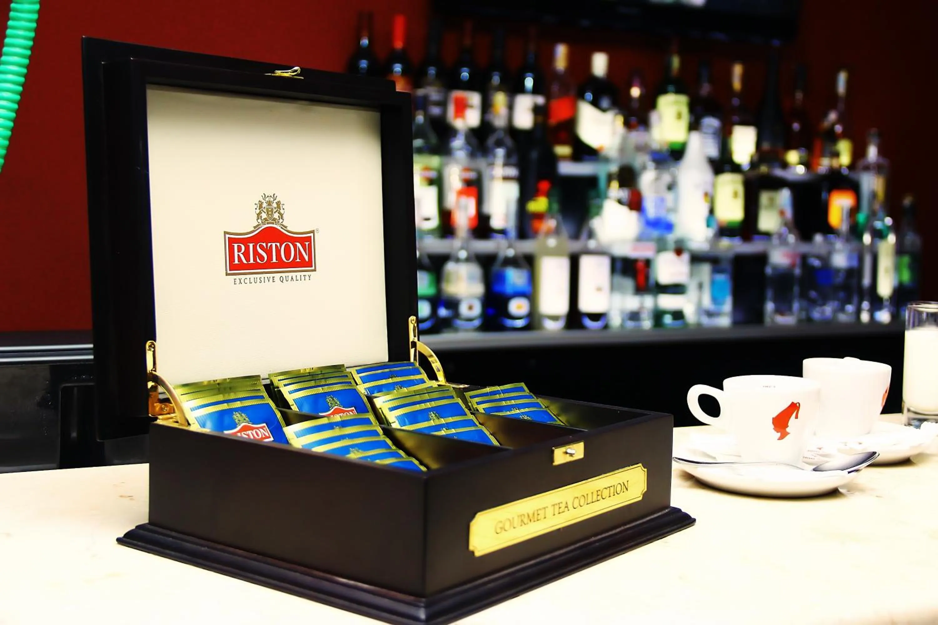 Lounge or bar in Hotel Shine Palace