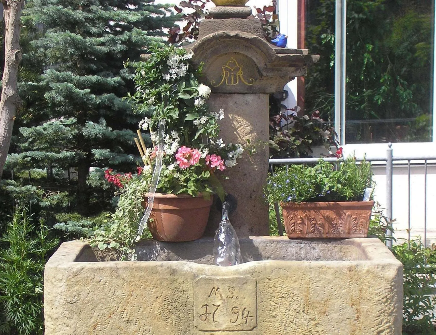 Property building in Arthotel Ana Panorama