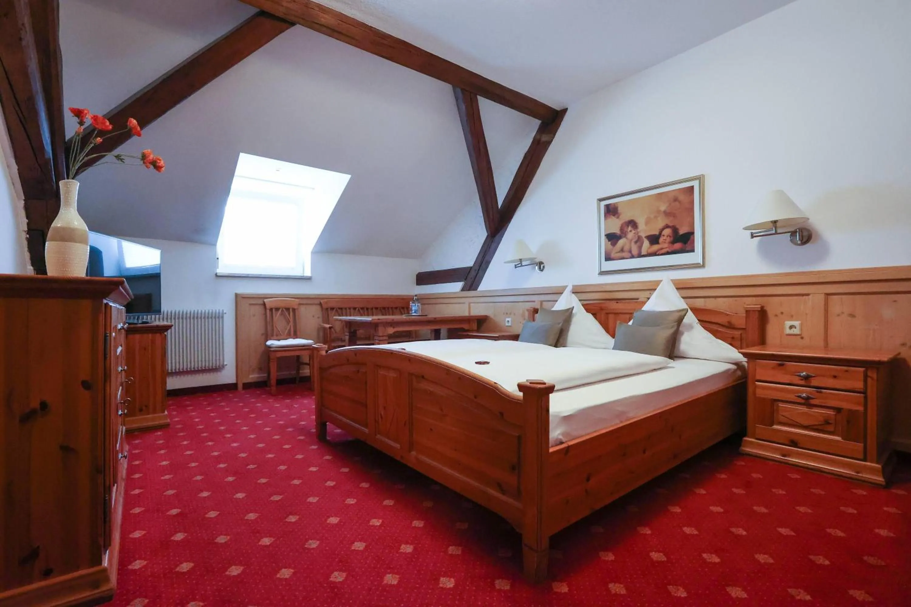 Photo of the whole room, Bed in ANA Panorama, Trademark Collection by Wyndham