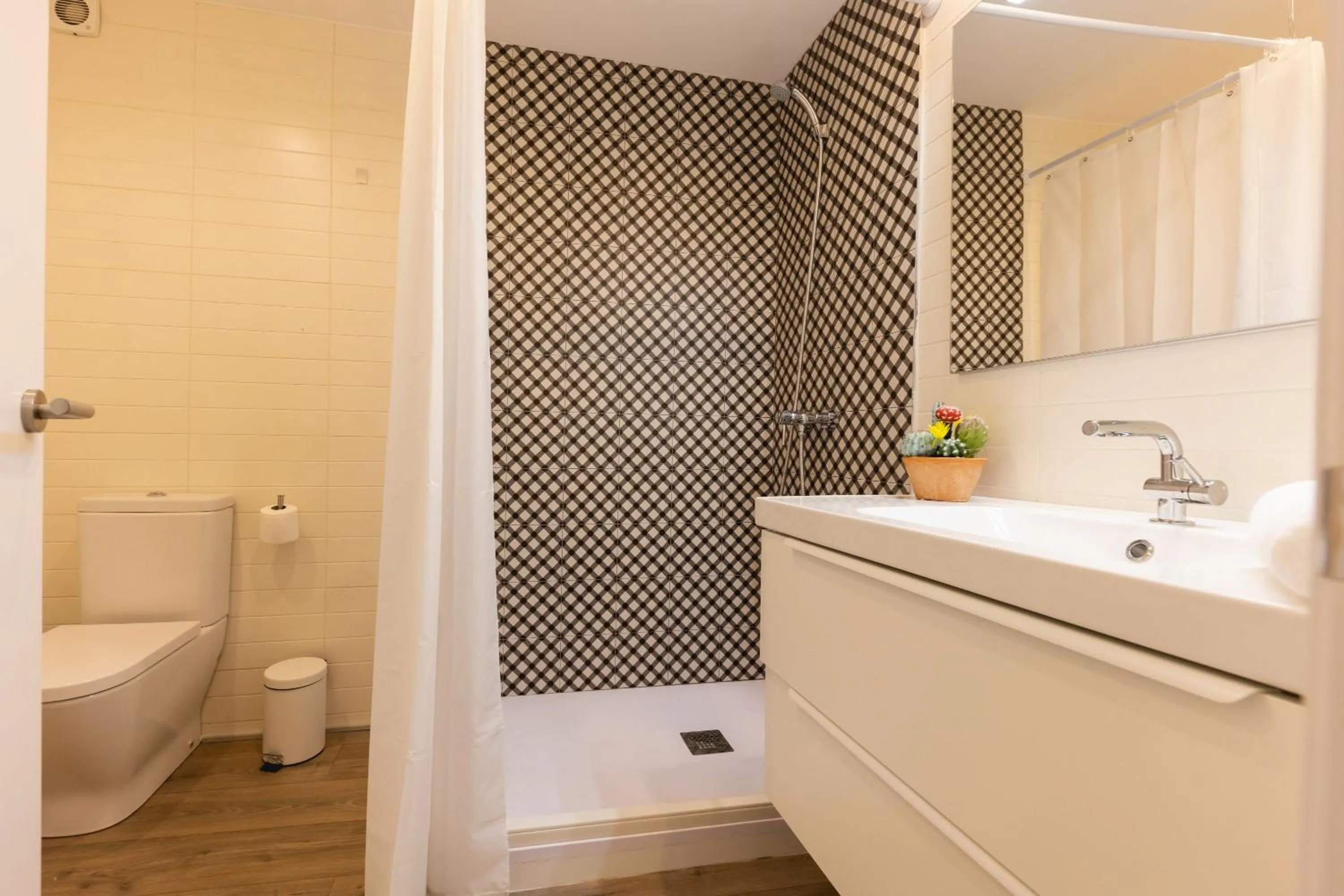 Bathroom in Bravissimo Cort Reial Entresol B