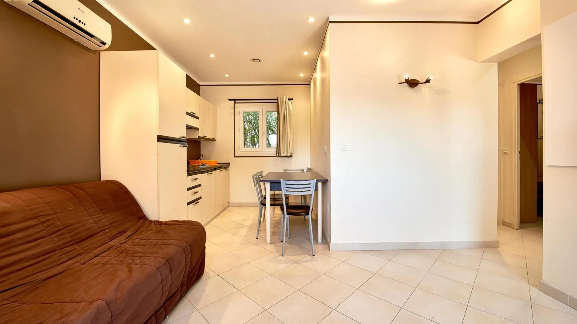 Kitchen or kitchenette in Vacancéole - Résidence Lisa Maria