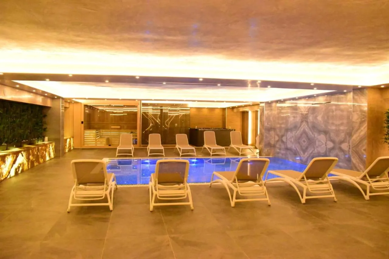 Brilliant Hotel & SPA