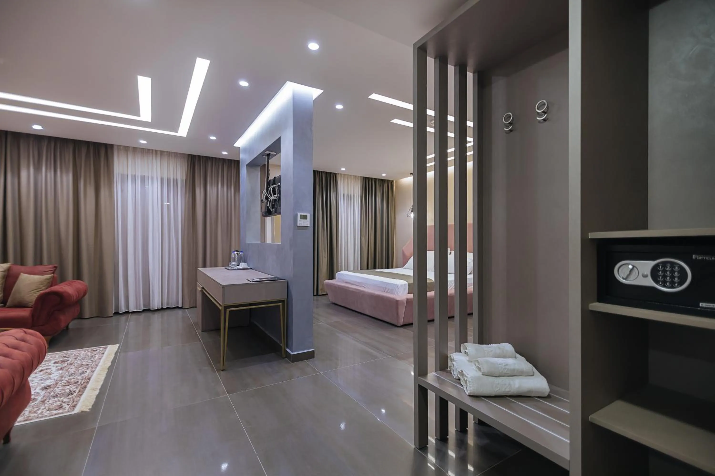 Bed in Brilliant Hotel & SPA