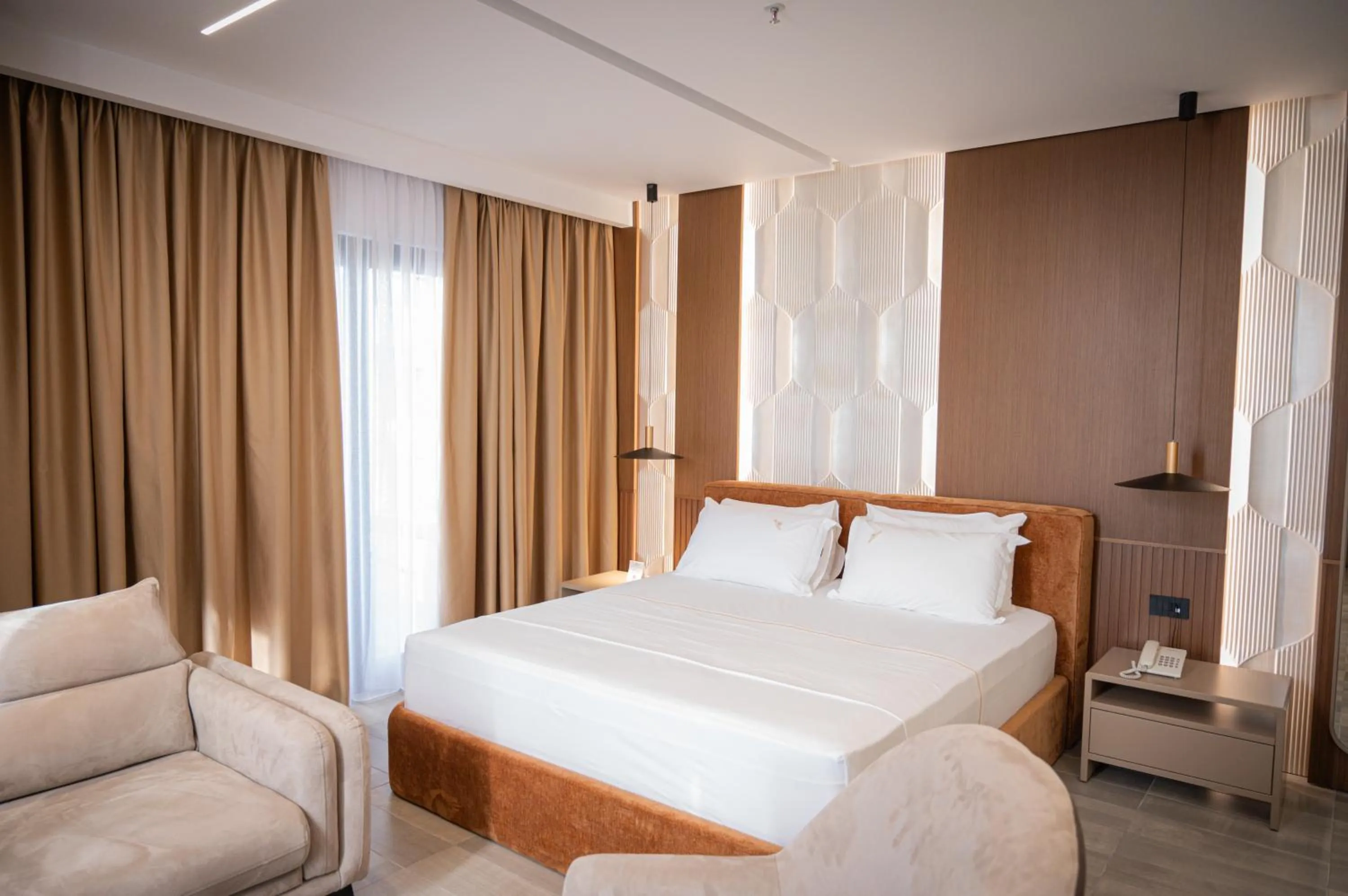 Bed in Brilliant Hotel & SPA