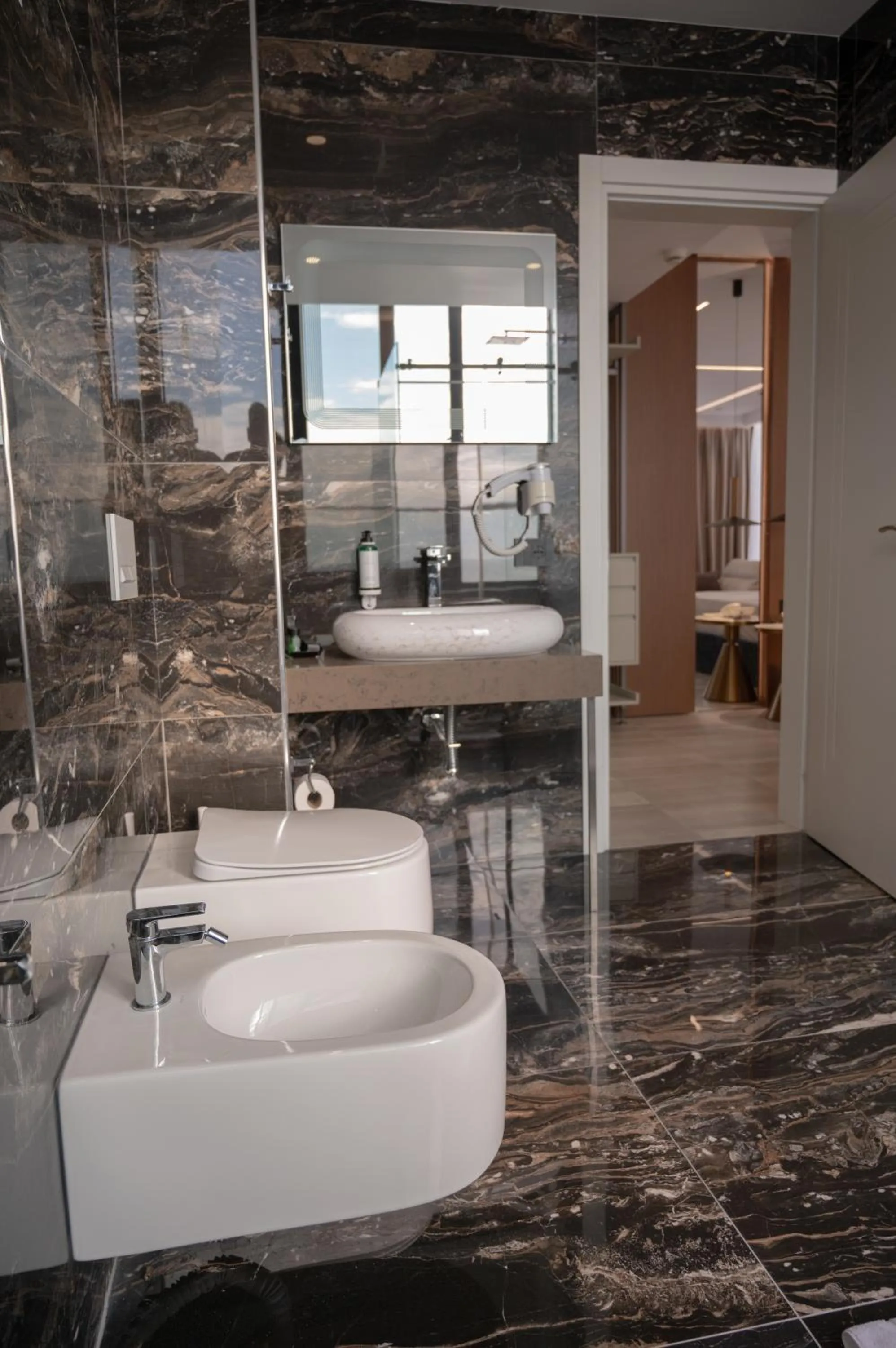 Brilliant Hotel & SPA