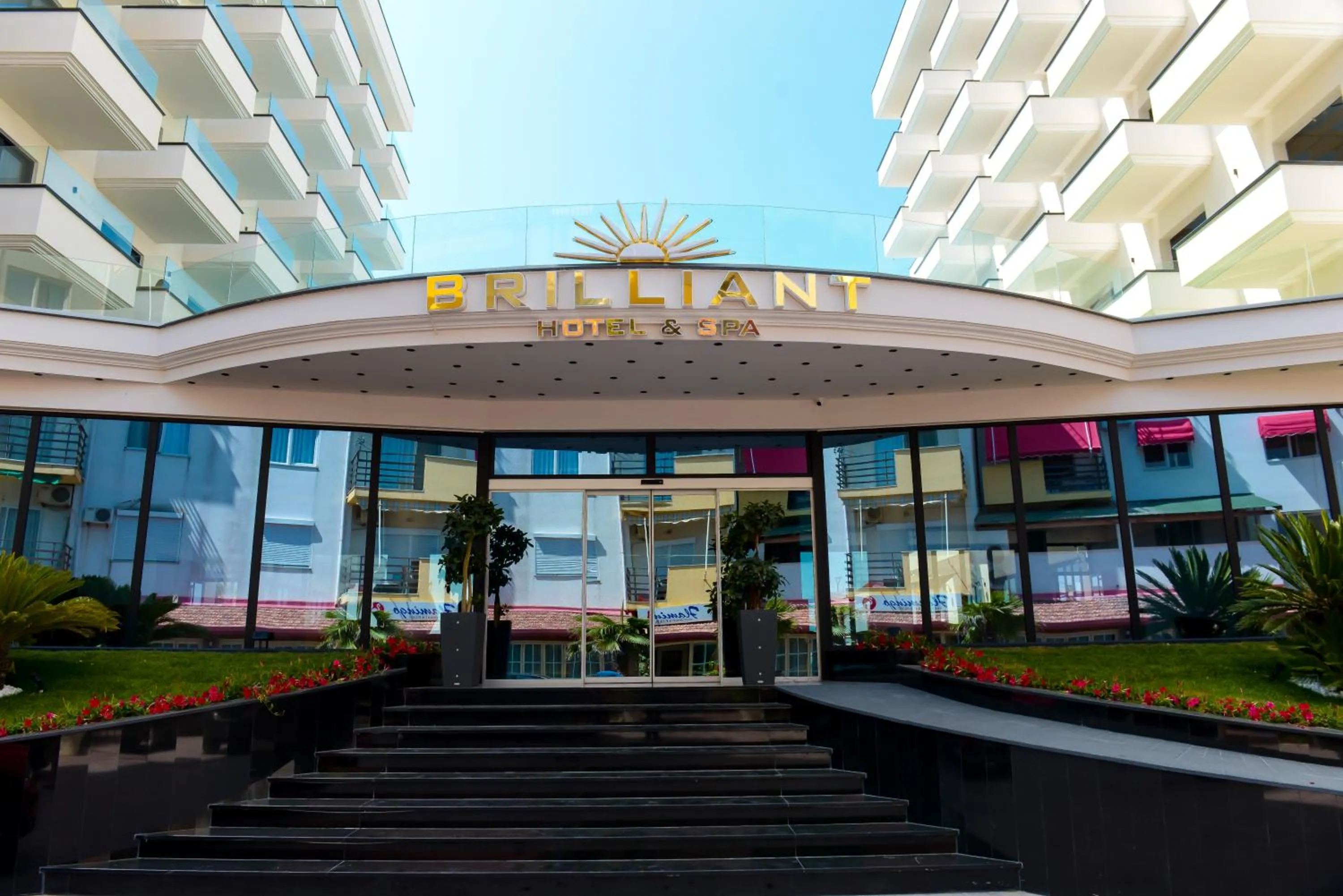 Facade/entrance in Brilliant Hotel & SPA