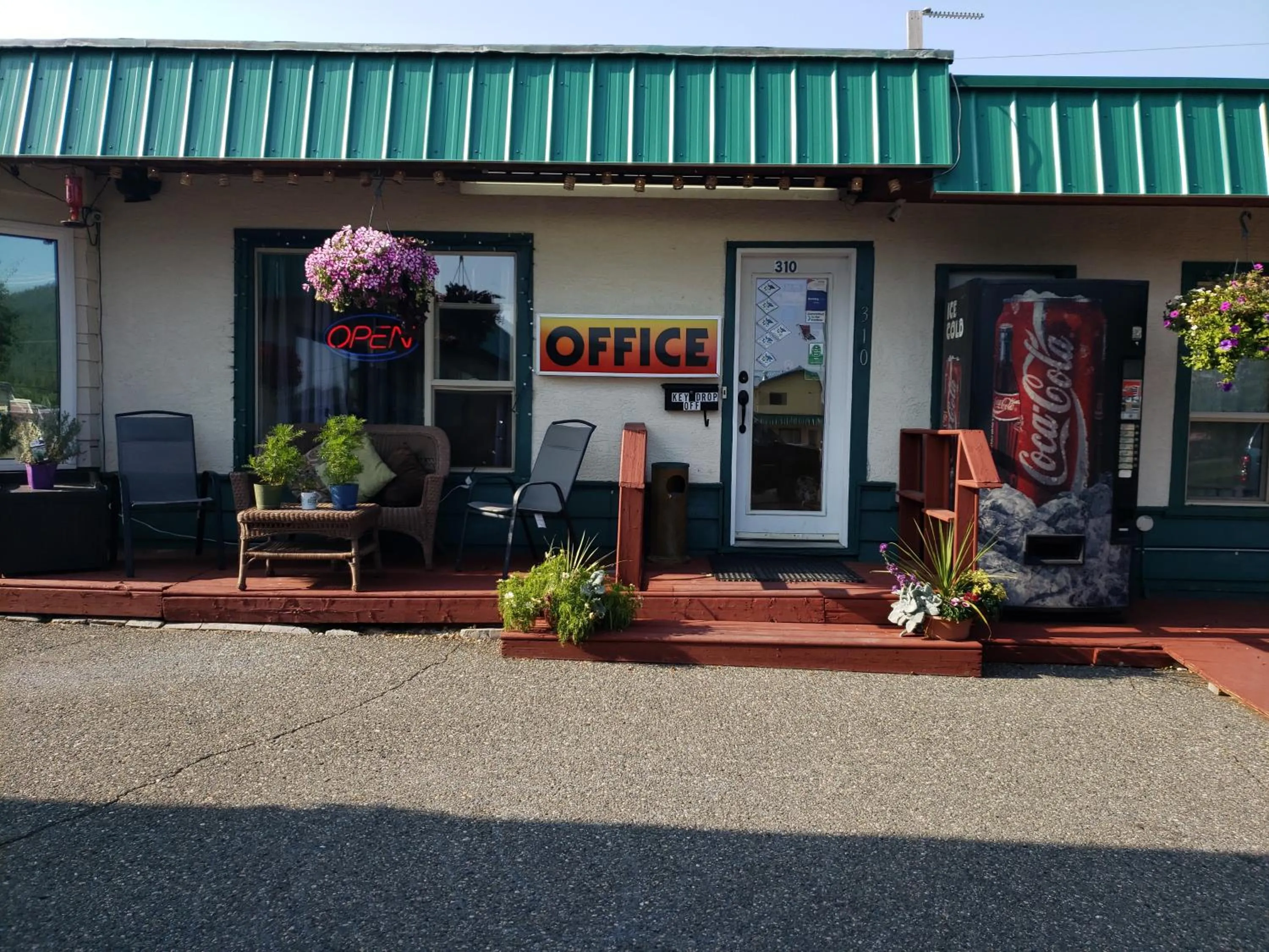 Facade/entrance in 100 Mile Motel & RV Park