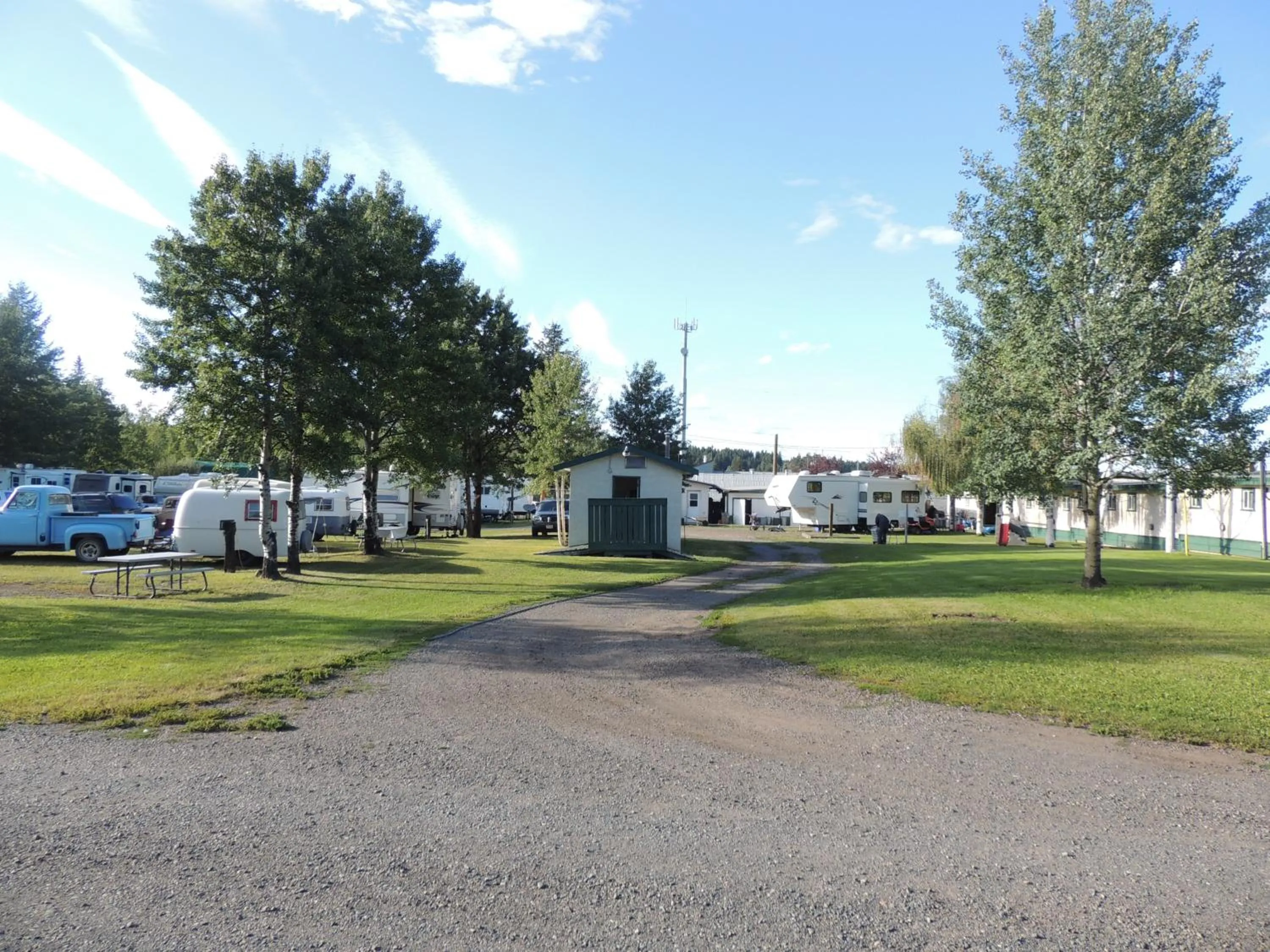 100 Mile Motel & RV Park