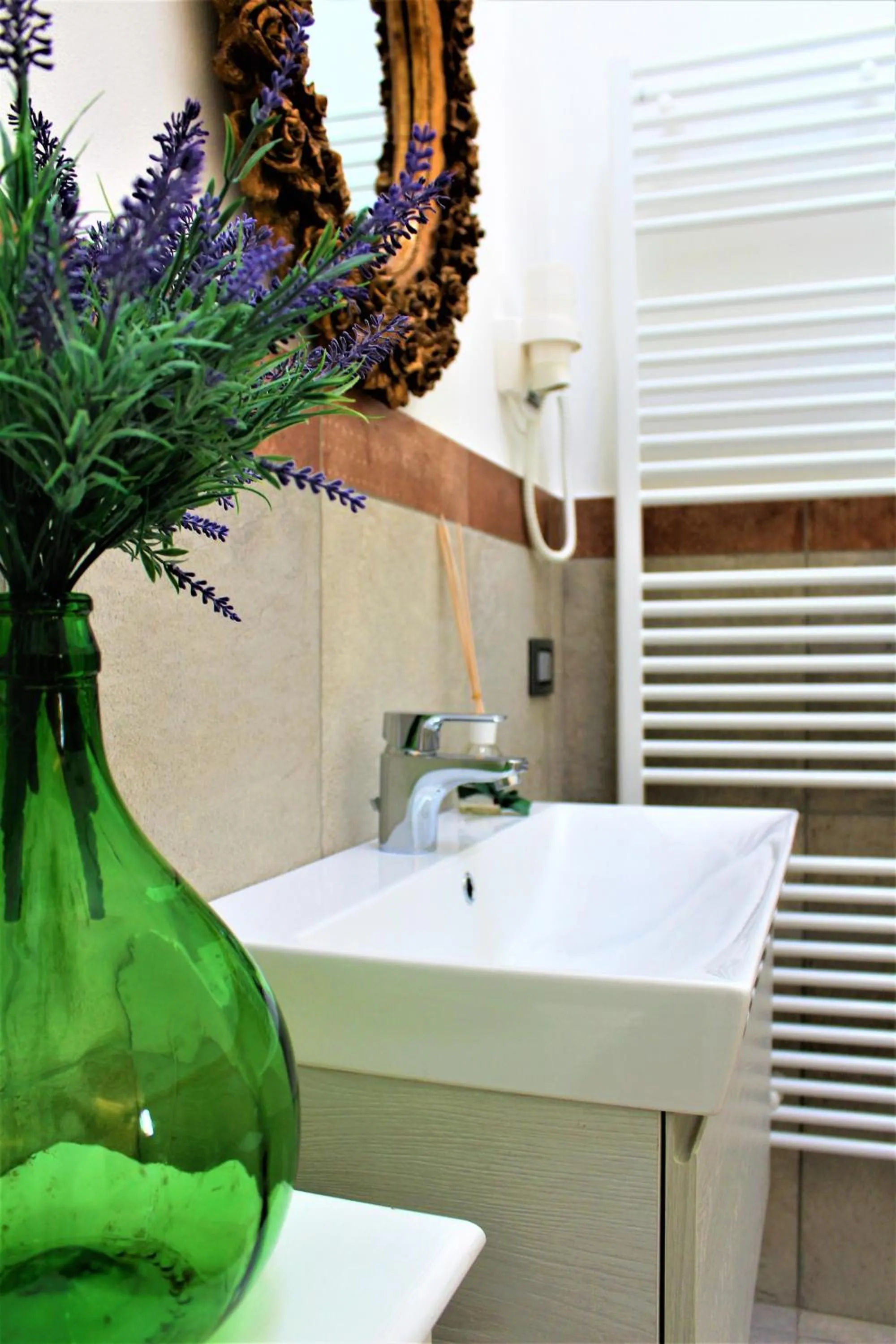 Shower in B&B Arco di Vino