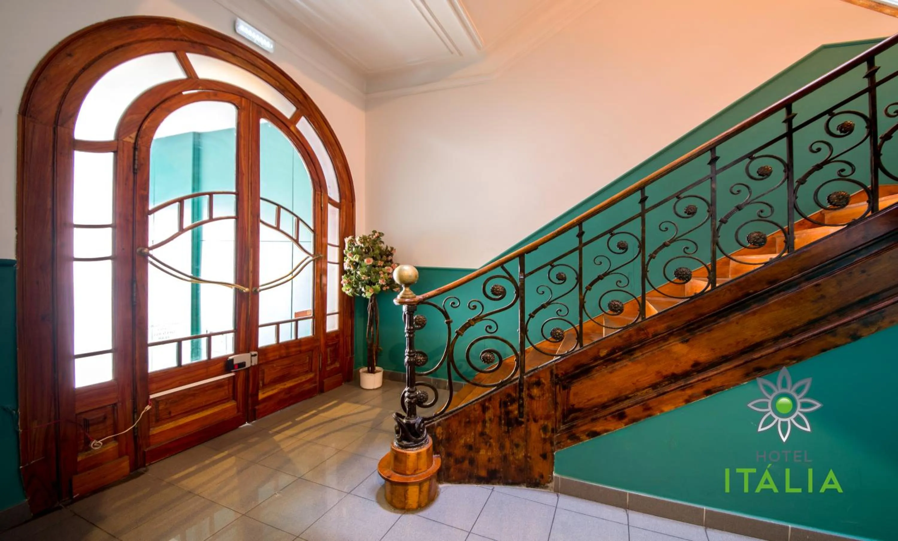 Facade/entrance in Hotel Italia