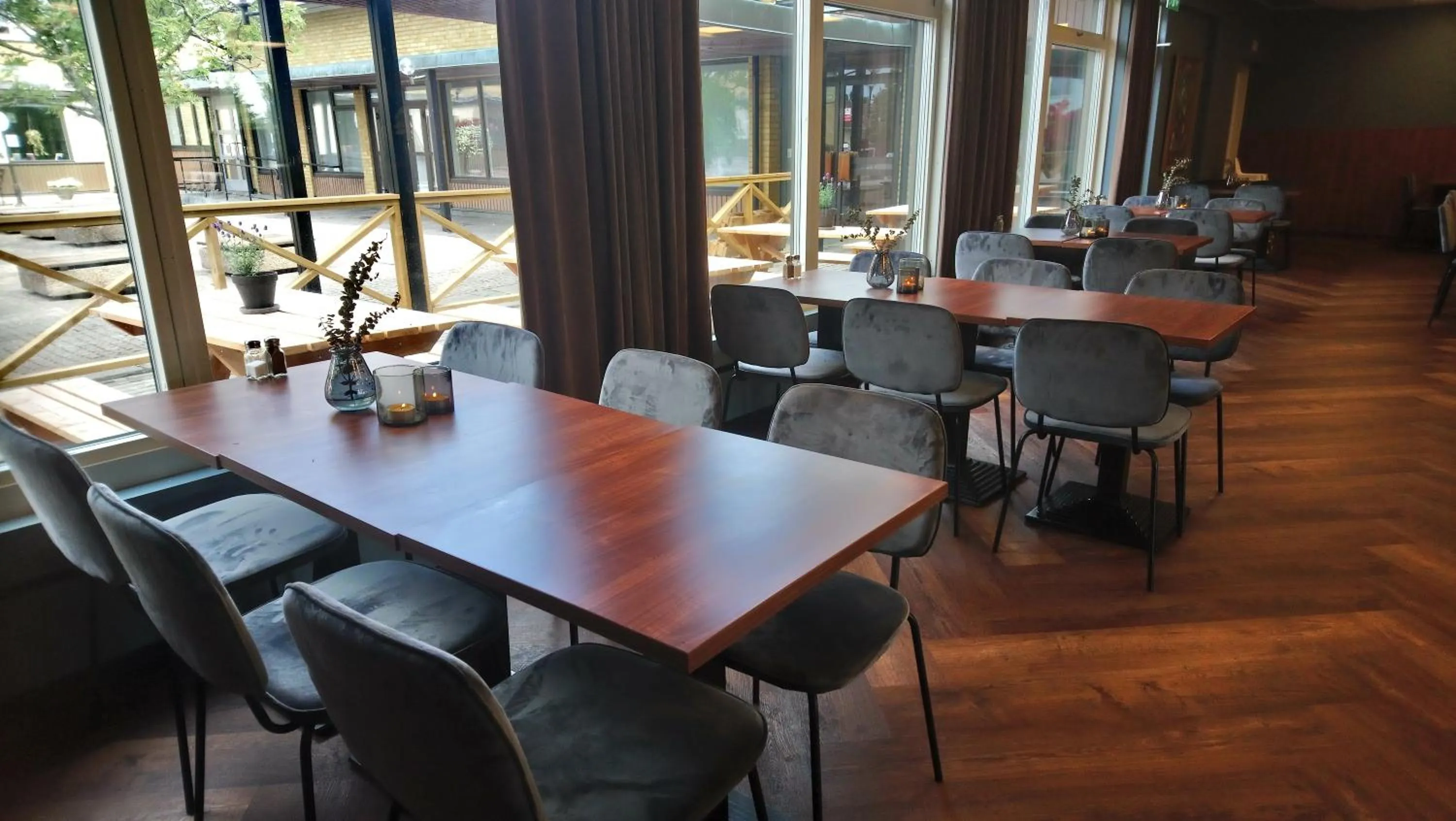 Restaurant/places to eat in BriQ Hotell