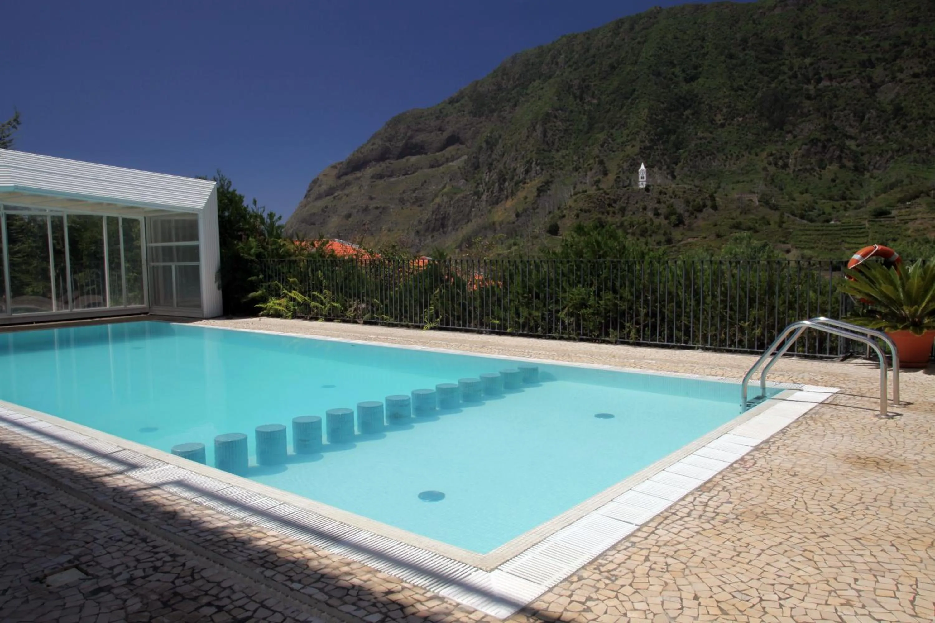 Swimming pool in Estalagem do Vale
