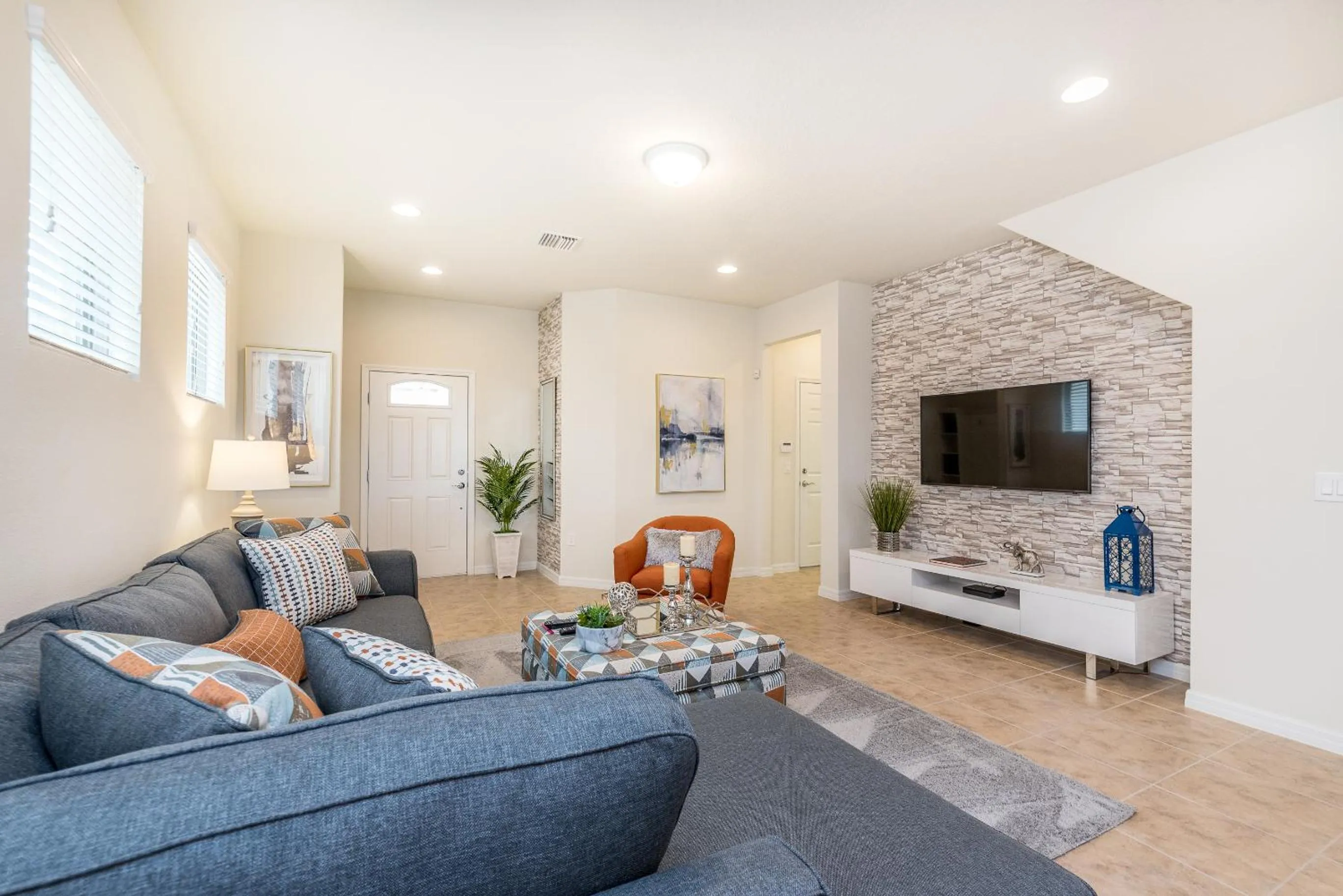 Large Villa wPrivate Pool Game Room Waterpark