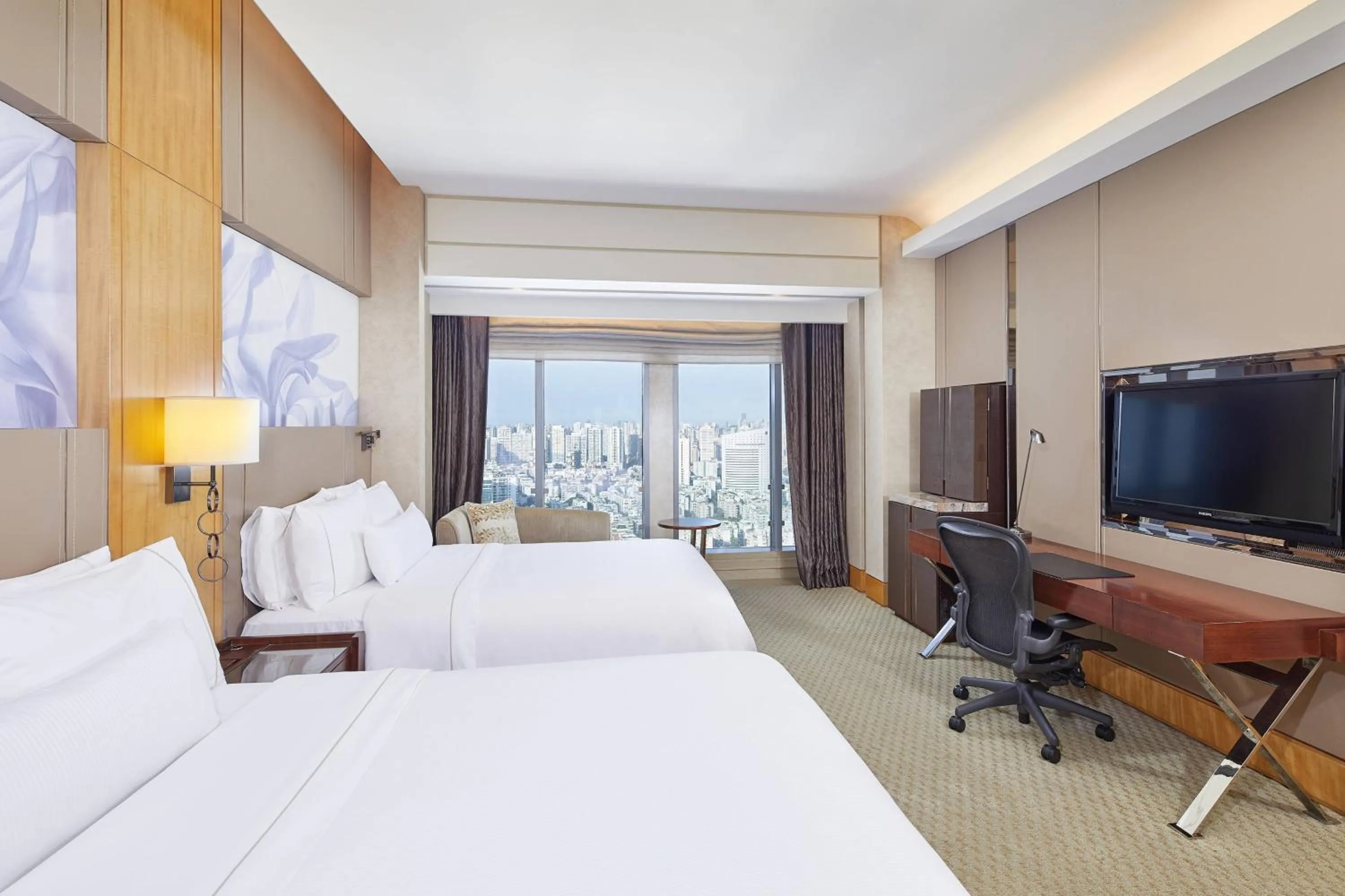 Photo of the whole room in The Westin Xiamen