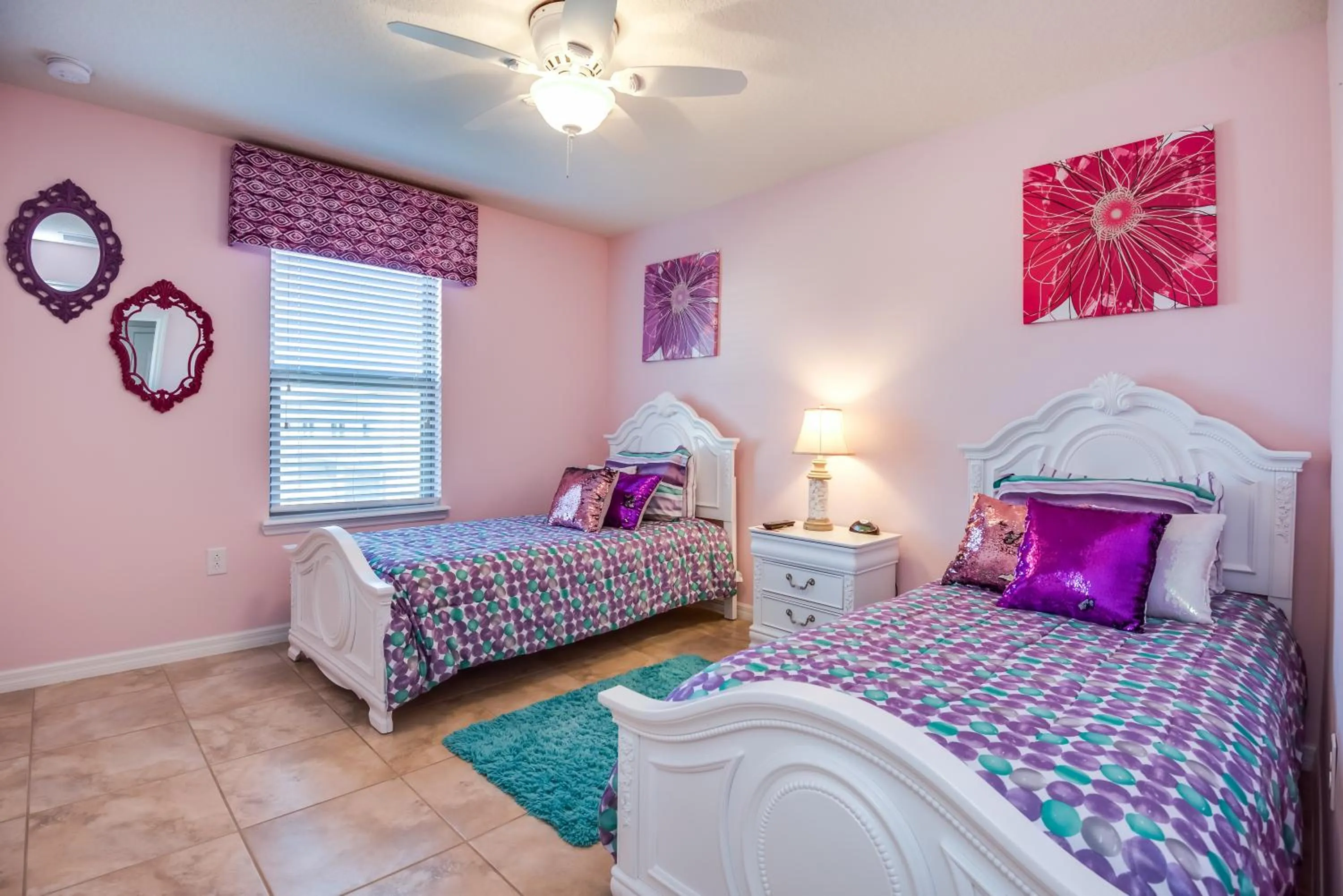 Bed in Townhome wPrivate Pool & FREE on-site Water Park